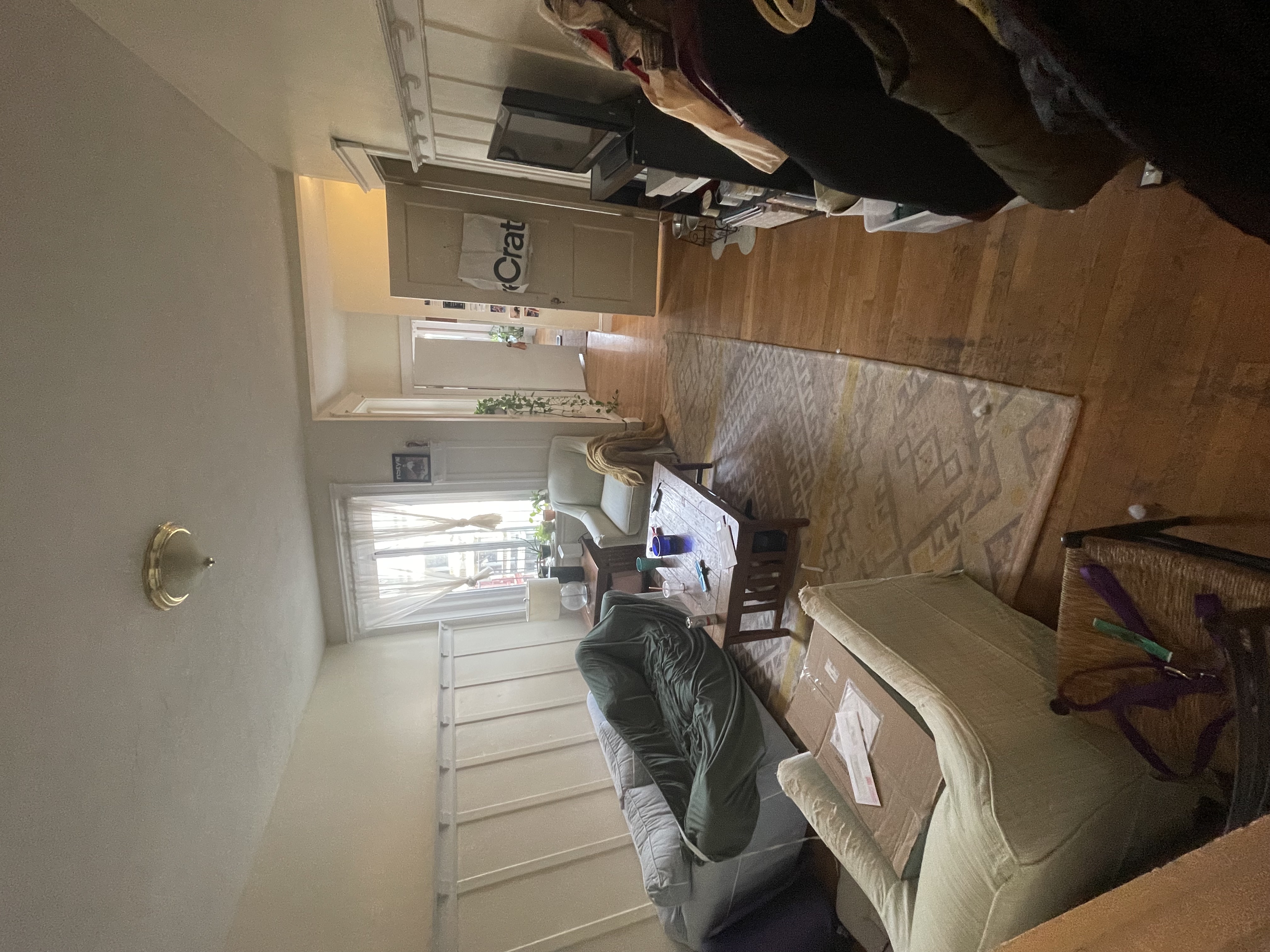 3 bed, 1 bath apartment for rent at 1363 Commonwealth Ave Unit 5, Allston — photo 2 of 7