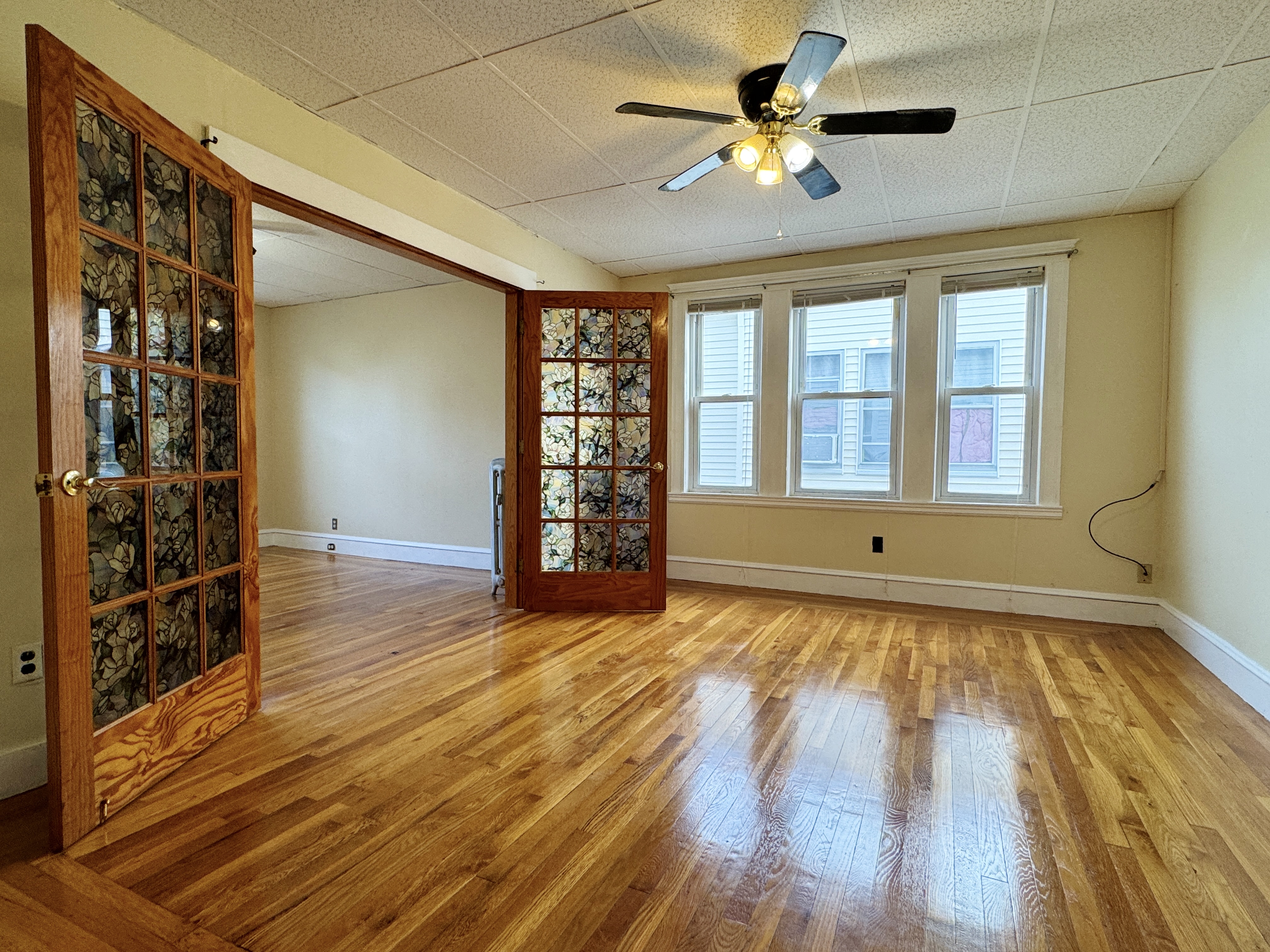 2 bed, 1 bath apartment for rent at 27 Stearns St Unit 2, Malden — photo 2 of 11