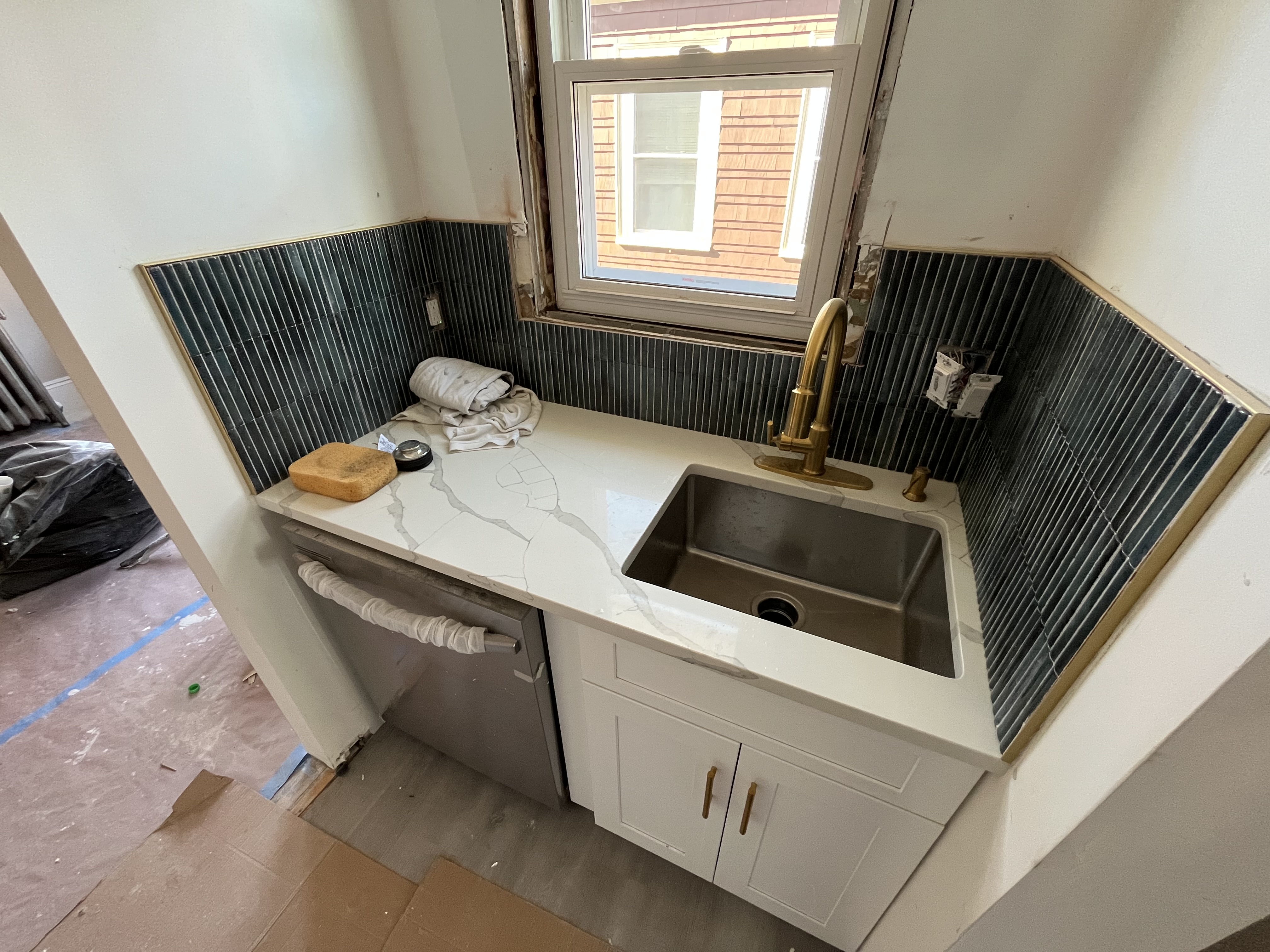 28 Emerald St, Medford