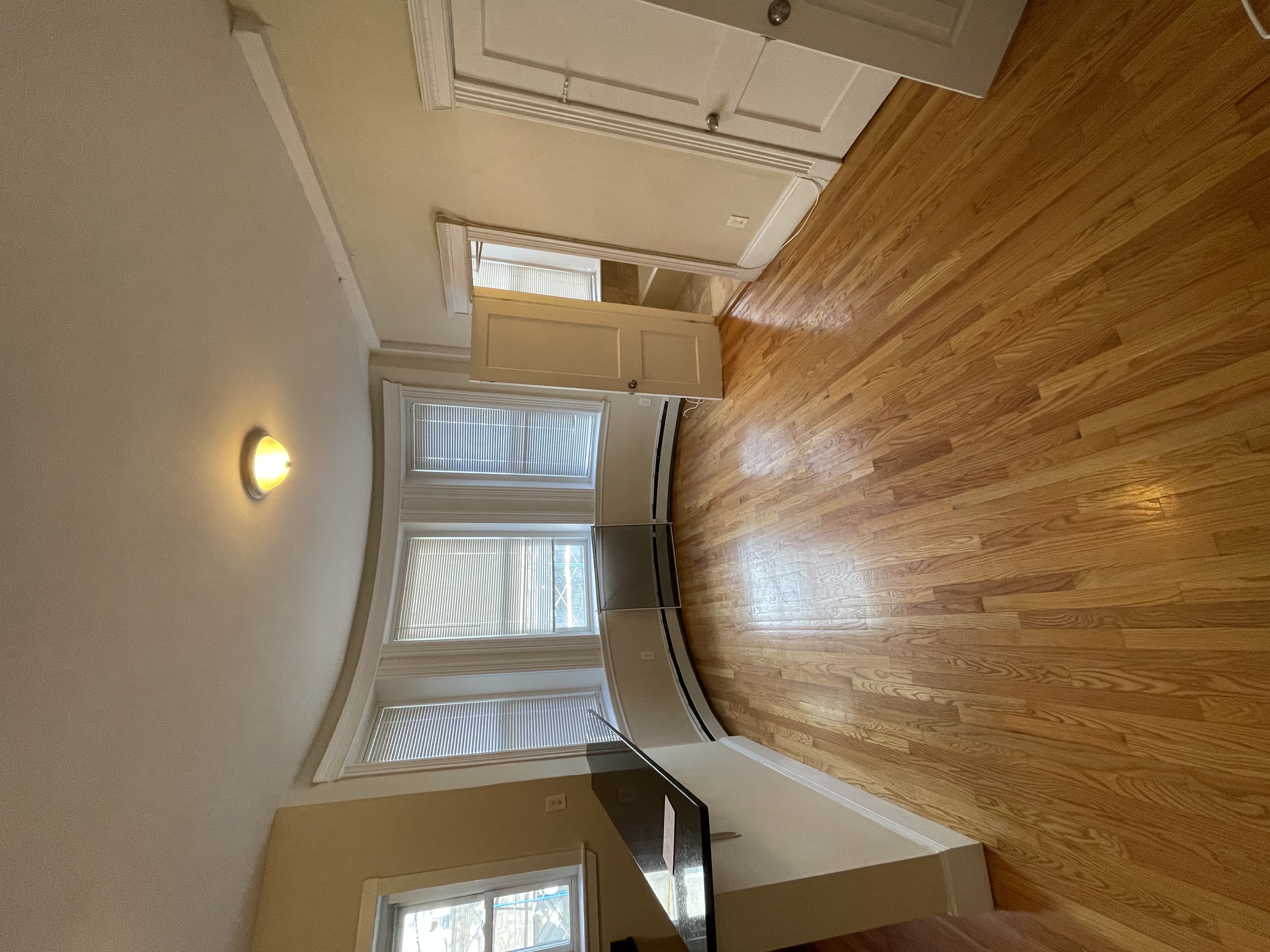 1 bed, 1 bath apartment for rent at 1325 Commonwealth Ave Unit 5, Allston — photo 4 of 8