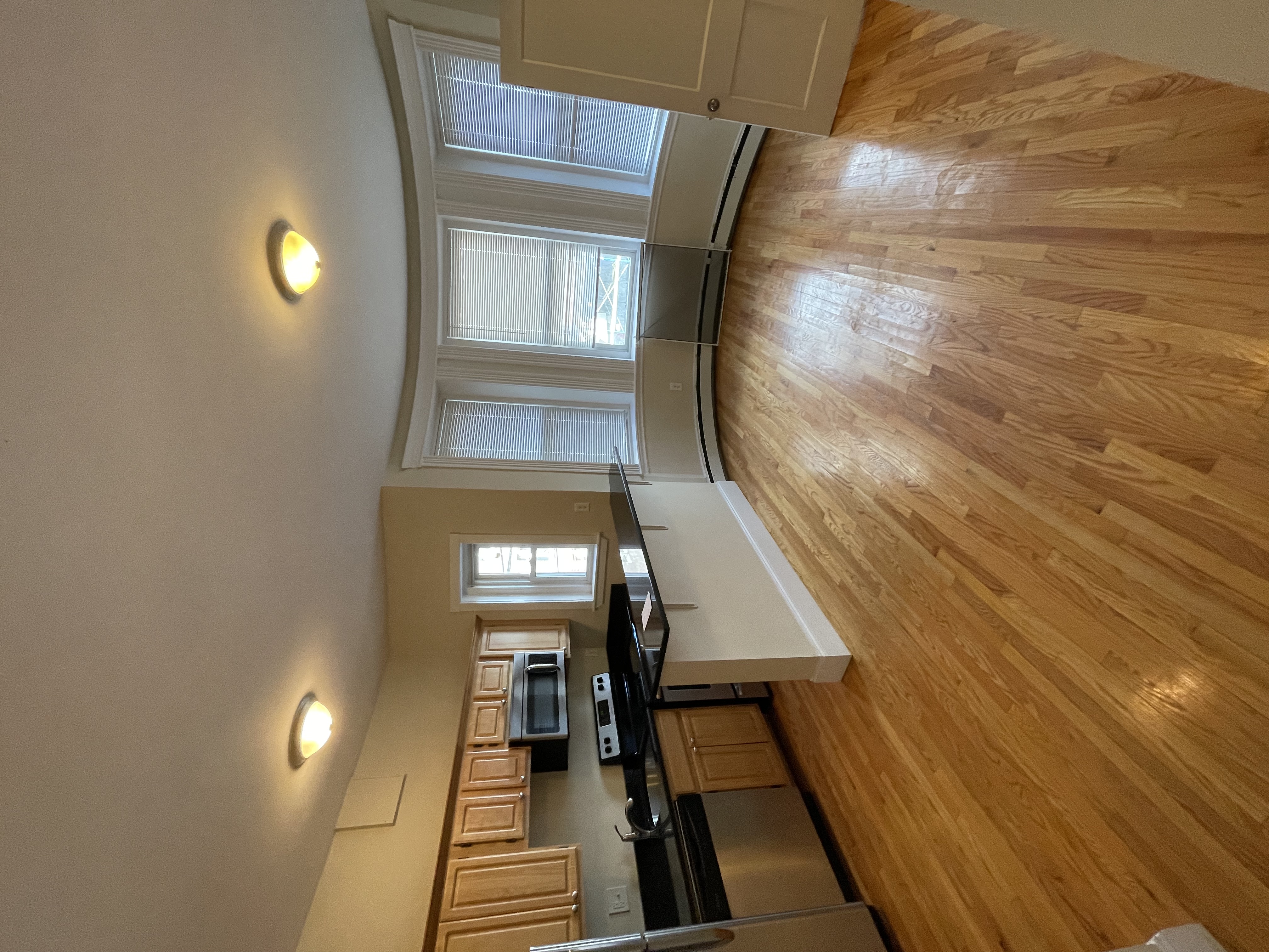 1 bed, 1 bath apartment for rent at 1325 Commonwealth Ave Unit 5, Allston — photo 5 of 8