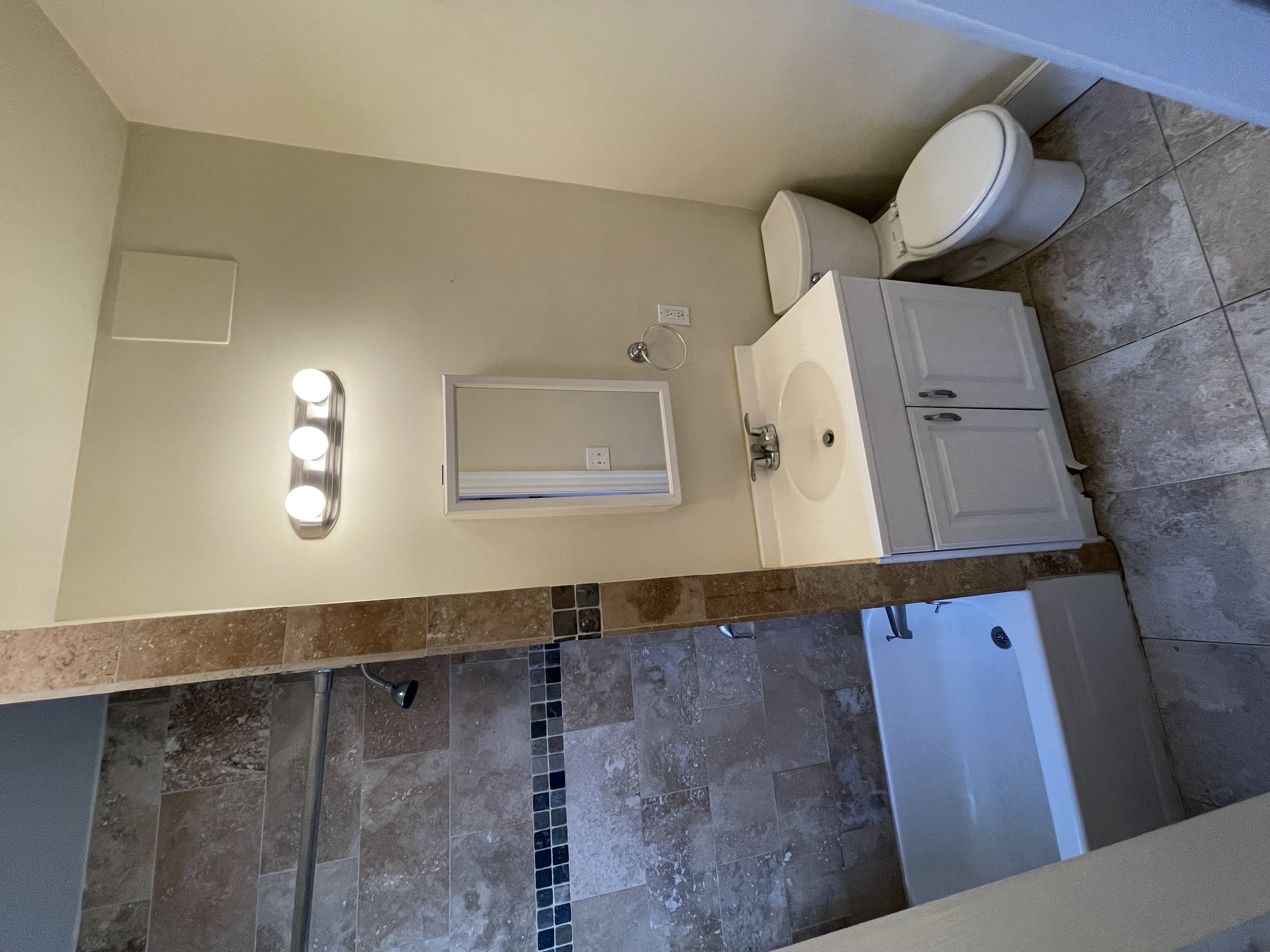 1 bed, 1 bath apartment for rent at 1325 Commonwealth Ave Unit 5, Allston — photo 7 of 8