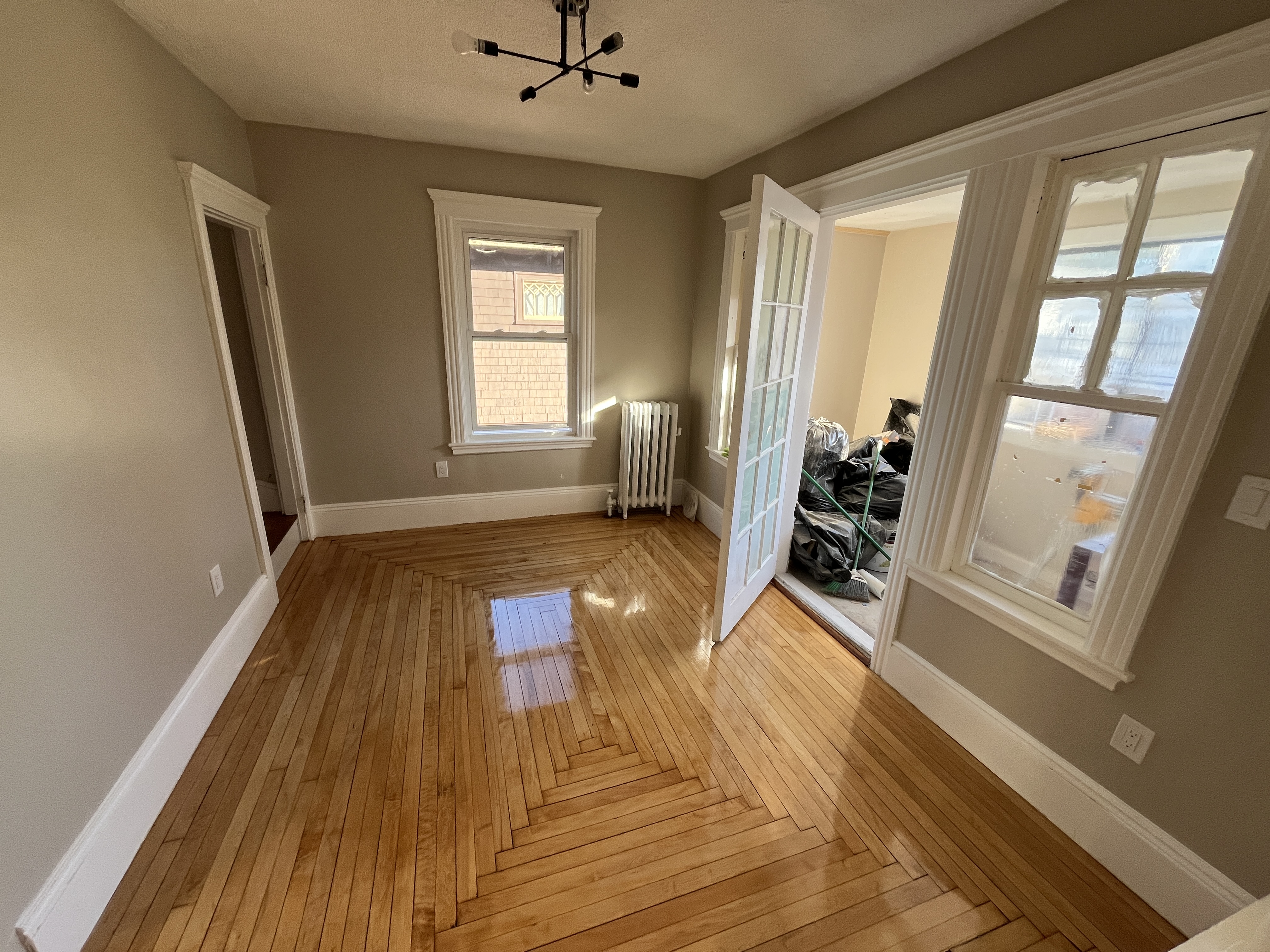 28 Emerald St, Medford