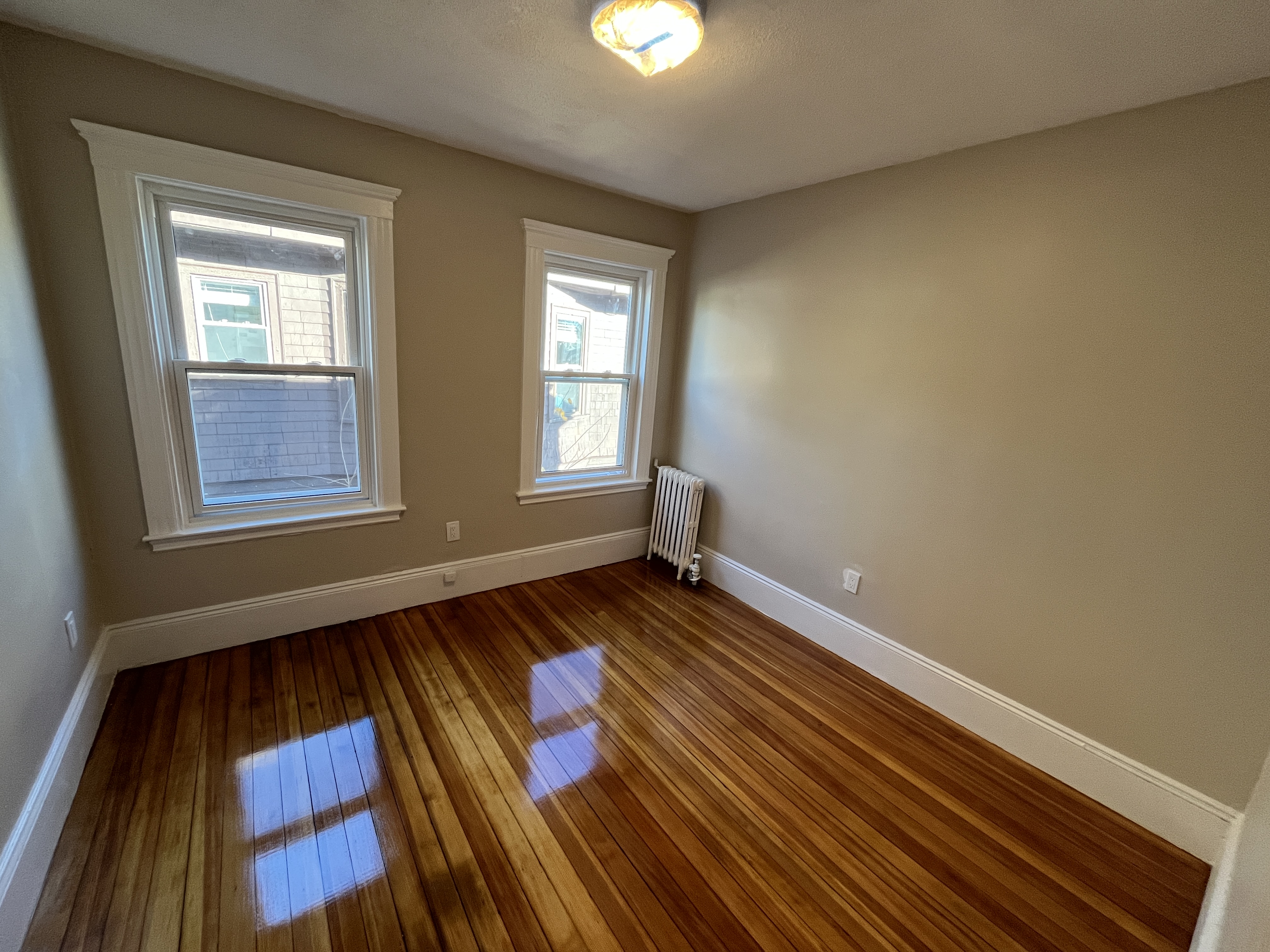 28 Emerald St, Medford