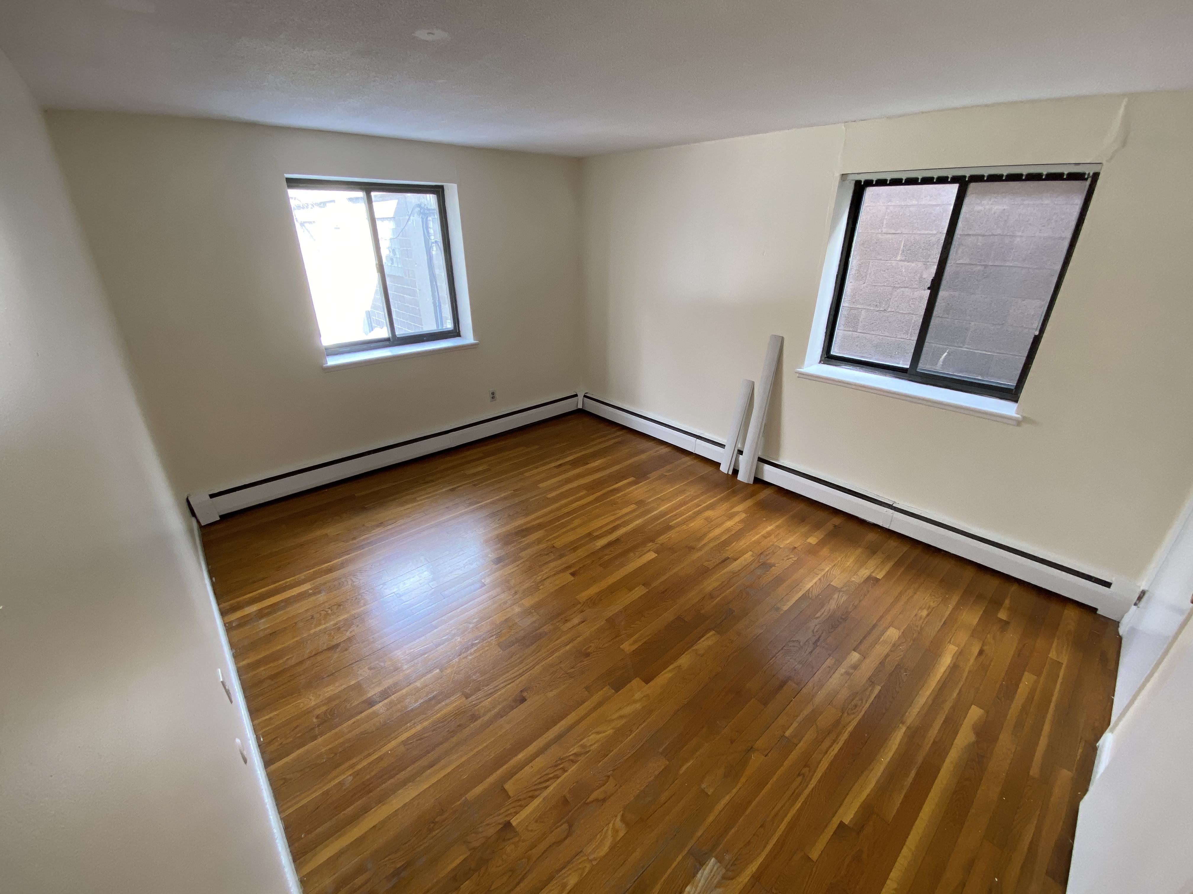 2 bed, 1 bath apartment for rent at 122 Dustin St Unit 14, Brighton — photo 5 of 9