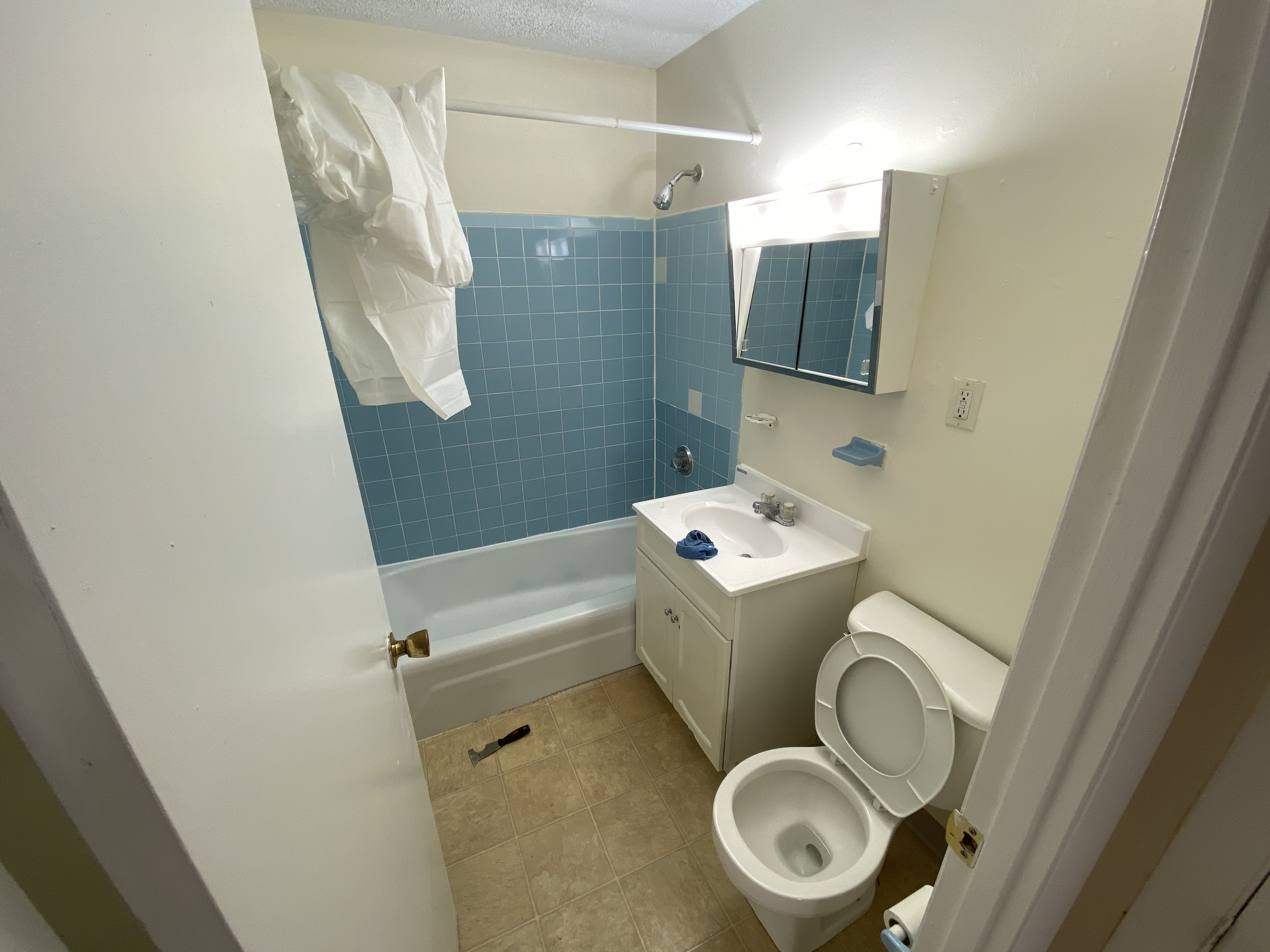 2 bed, 1 bath apartment for rent at 122 Dustin St Unit 14, Brighton — photo 9 of 9