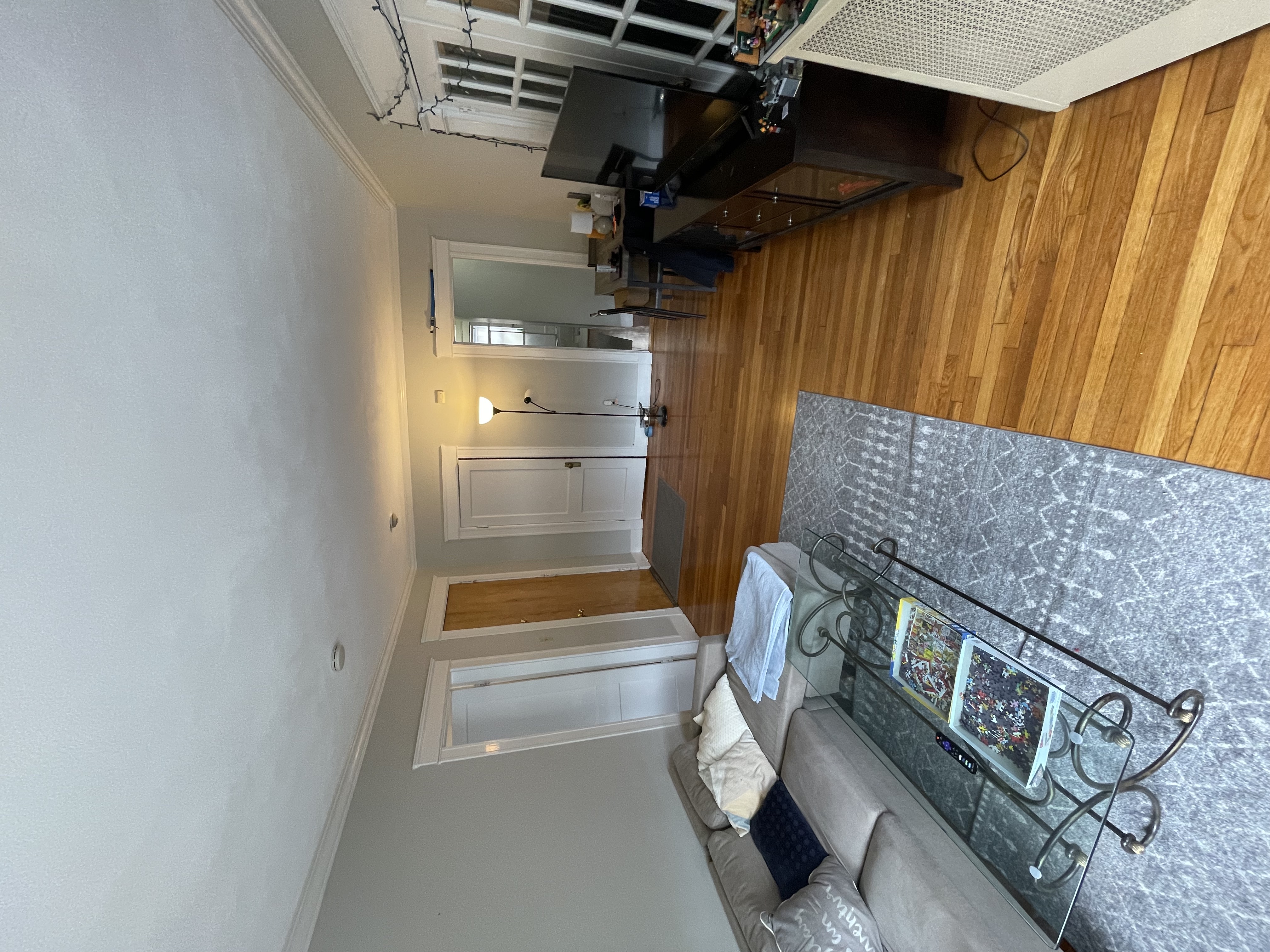 4 bed, 2 bath apartment for rent at 1504 Commonwealth Ave Unit 3, Brighton — photo 2 of 12