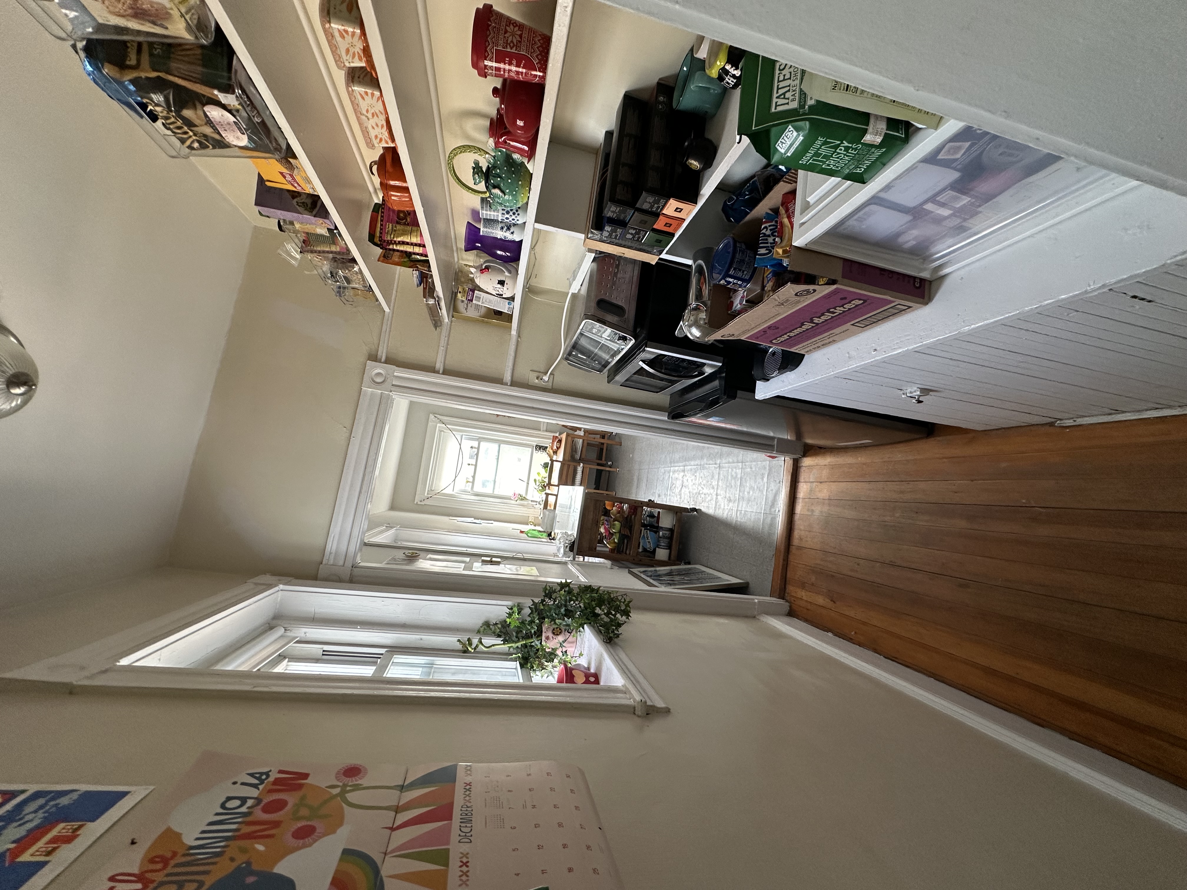 2 bed, 1 bath apartment for rent at 1126 Commonwealth Ave Unit 6, Allston — photo 2 of 6