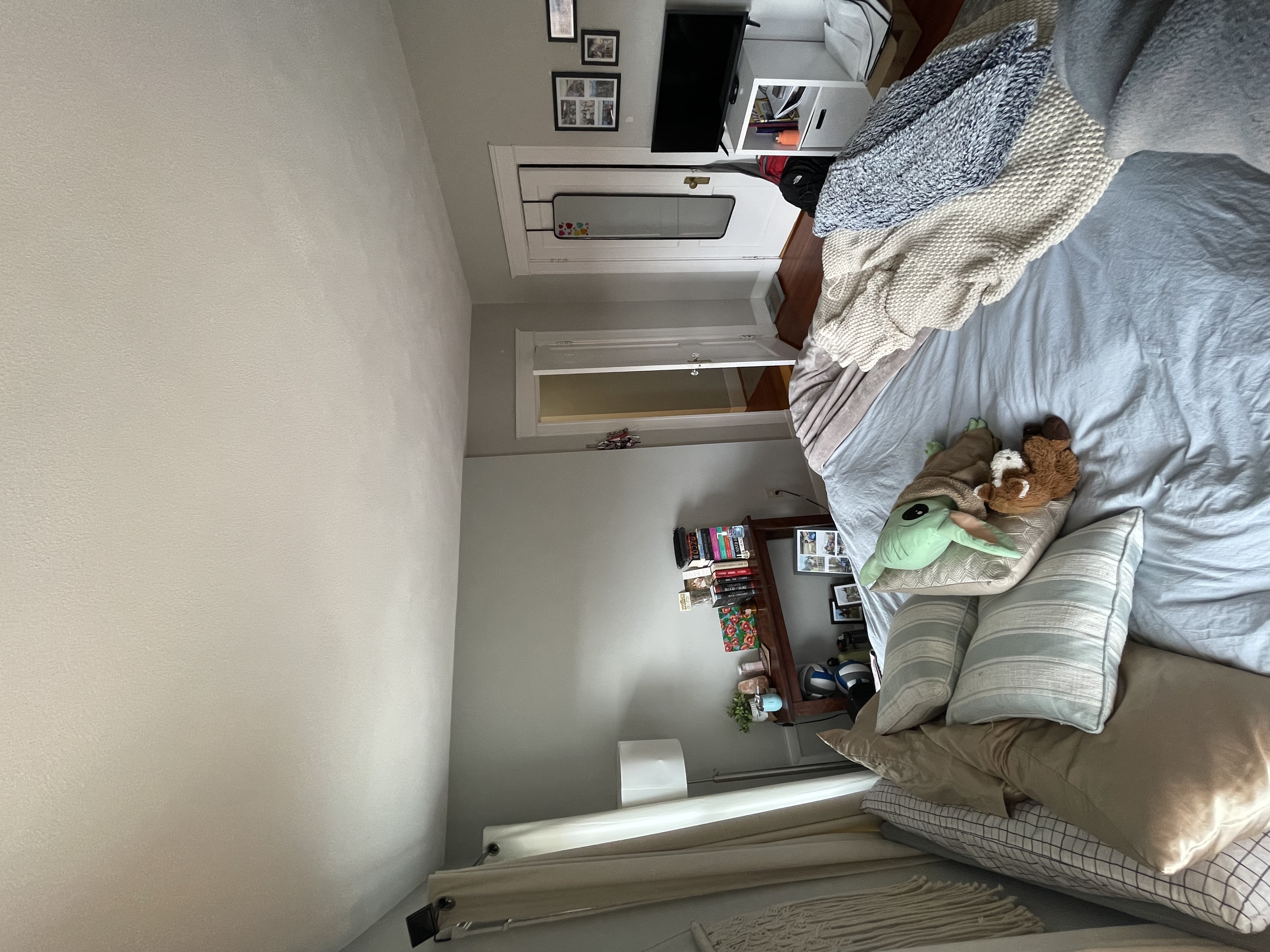 4 bed, 2 bath apartment for rent at 1504 Commonwealth Ave Unit 3, Brighton — photo 8 of 12