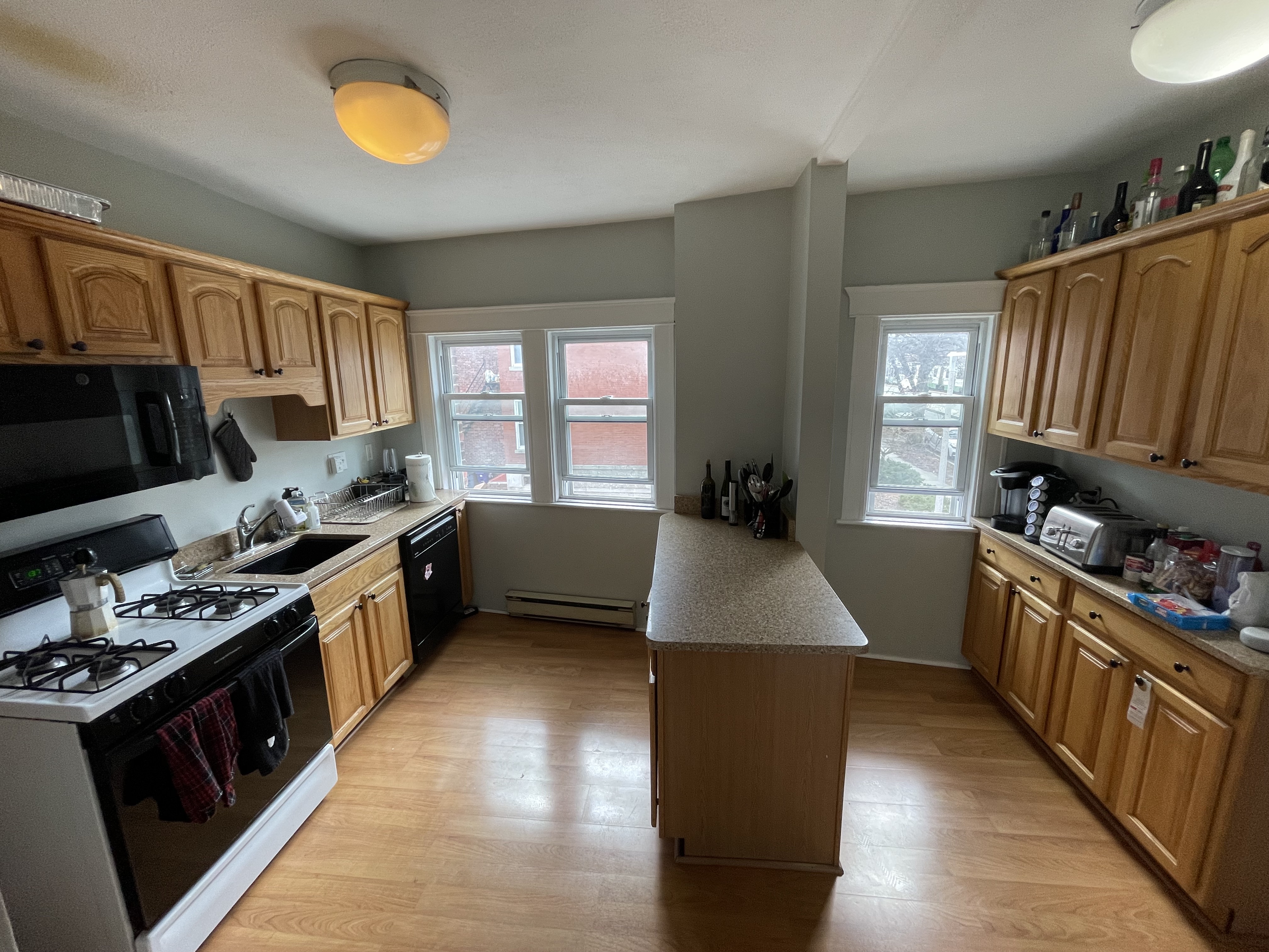 4 bed, 2 bath apartment for rent at 1504 Commonwealth Ave Unit 3, Brighton — photo 10 of 12