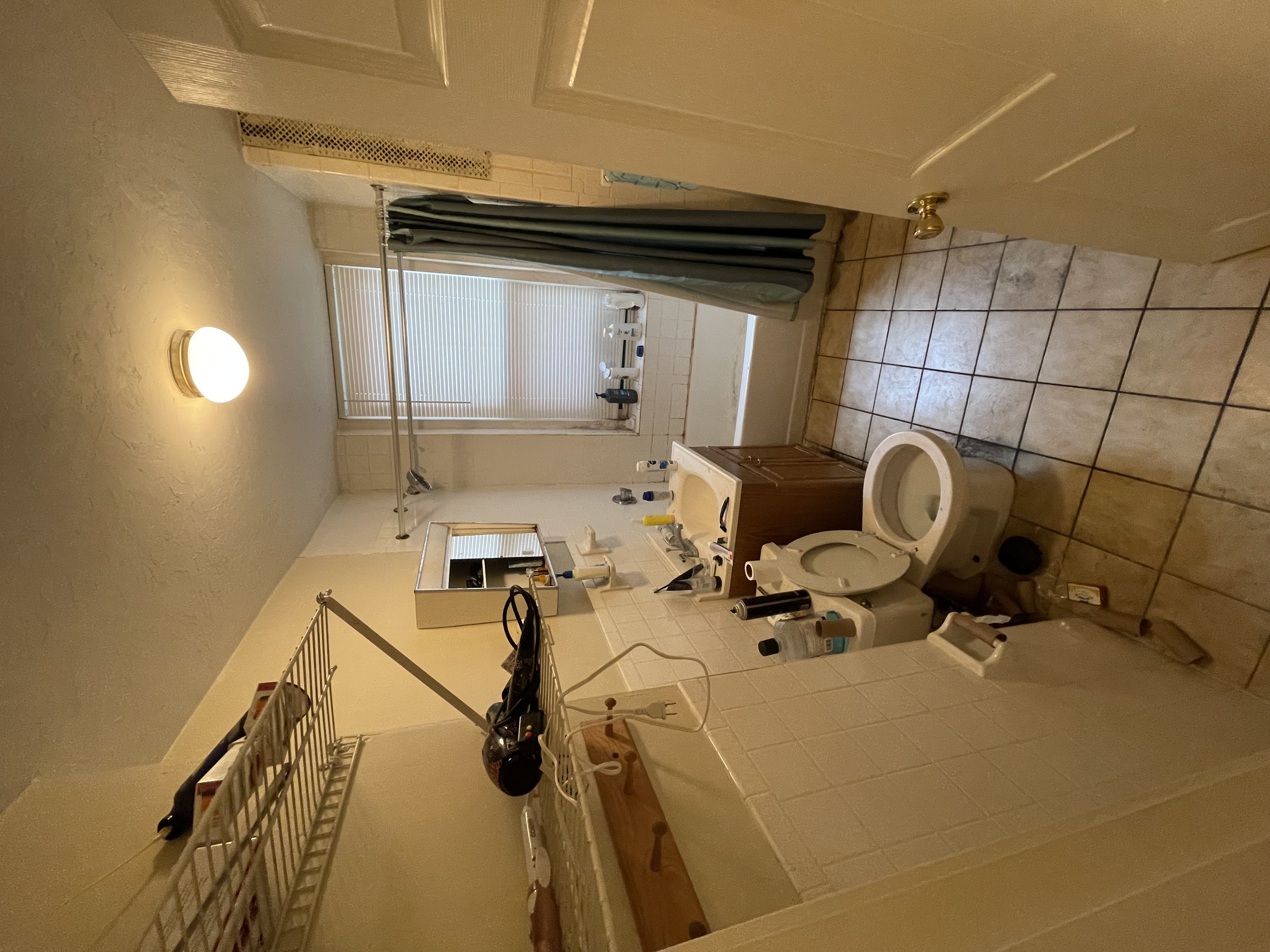 2 bed, 1 bath apartment for rent at 211 Harvard Ave Unit 4, Allston — photo 5 of 6
