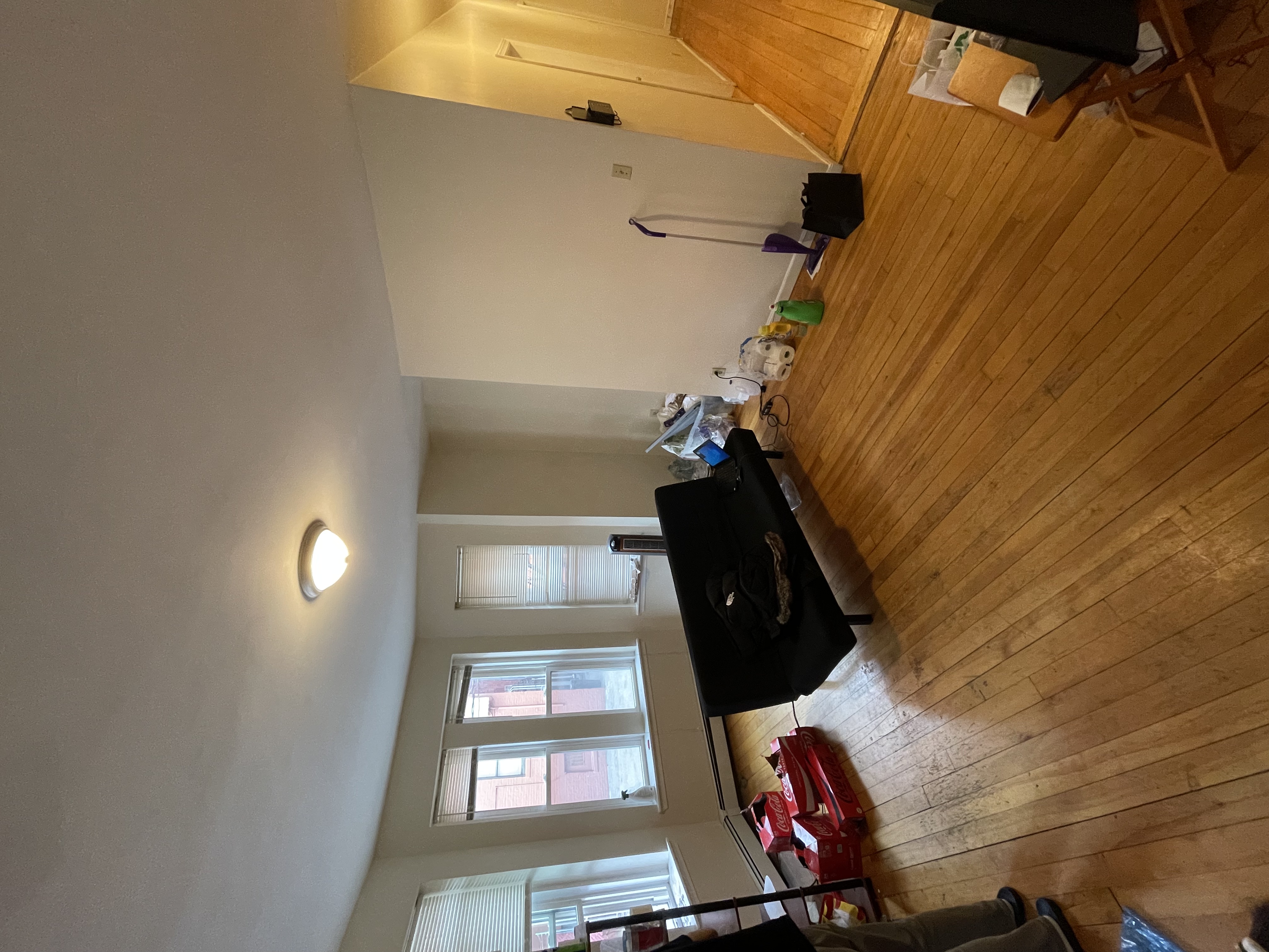 2 bed, 1 bath apartment for rent at 211 Harvard Ave Unit 4, Allston