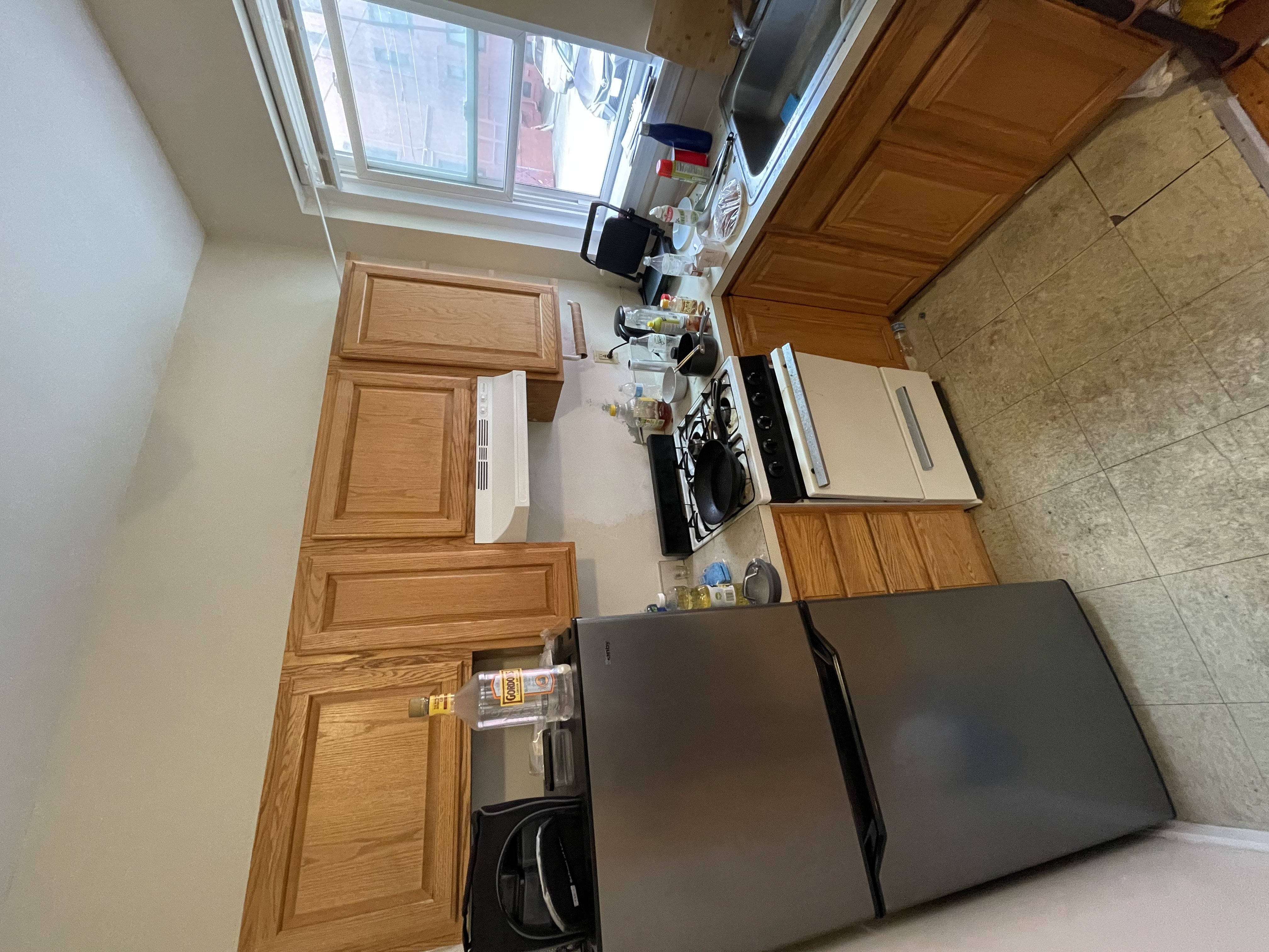 2 bed, 1 bath apartment for rent at 211 Harvard Ave Unit 4, Allston — photo 4 of 6