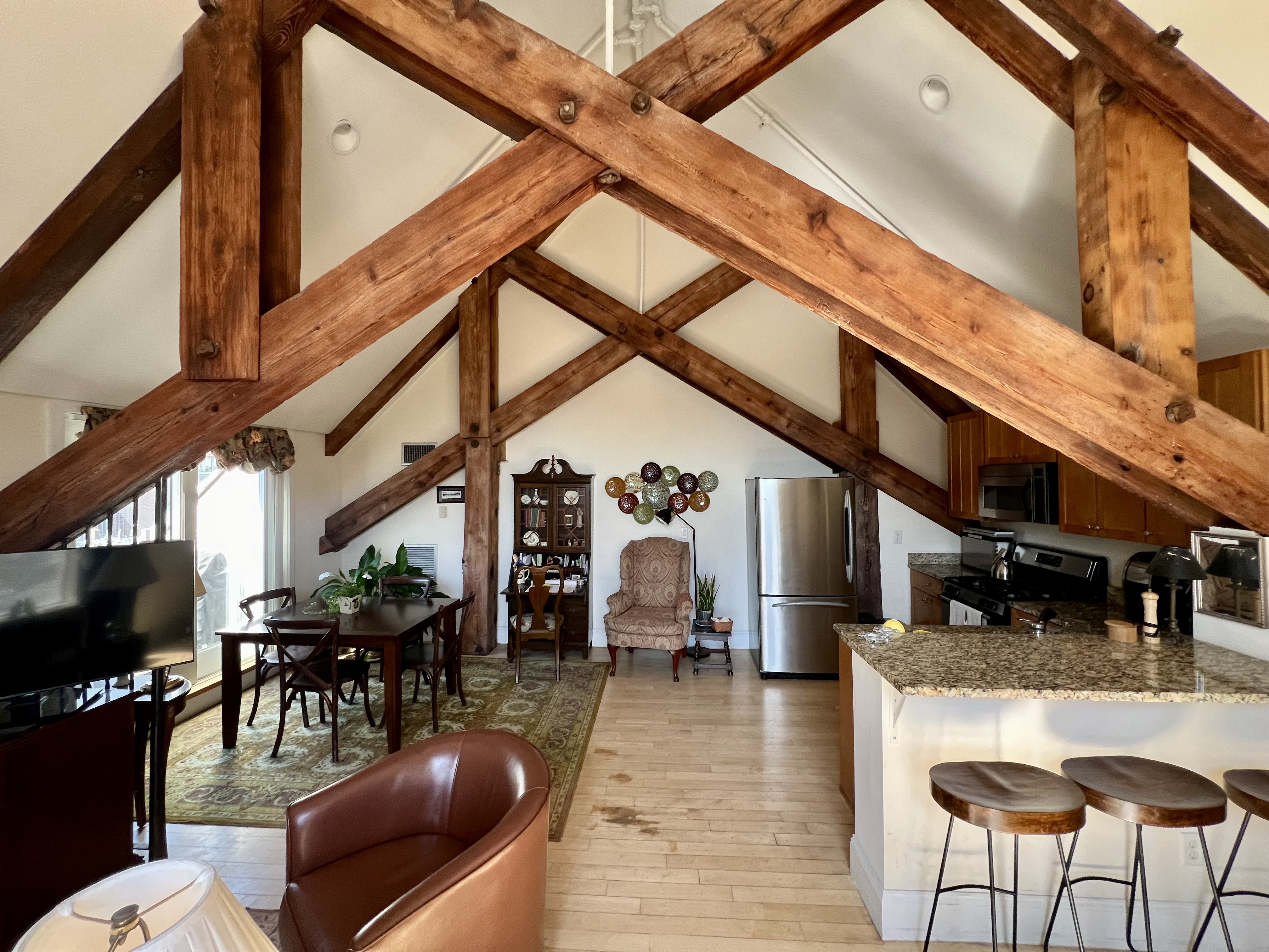 2 bed, 1.5 bath apartment for rent at 45 Broadway Unit PH7, South Boston