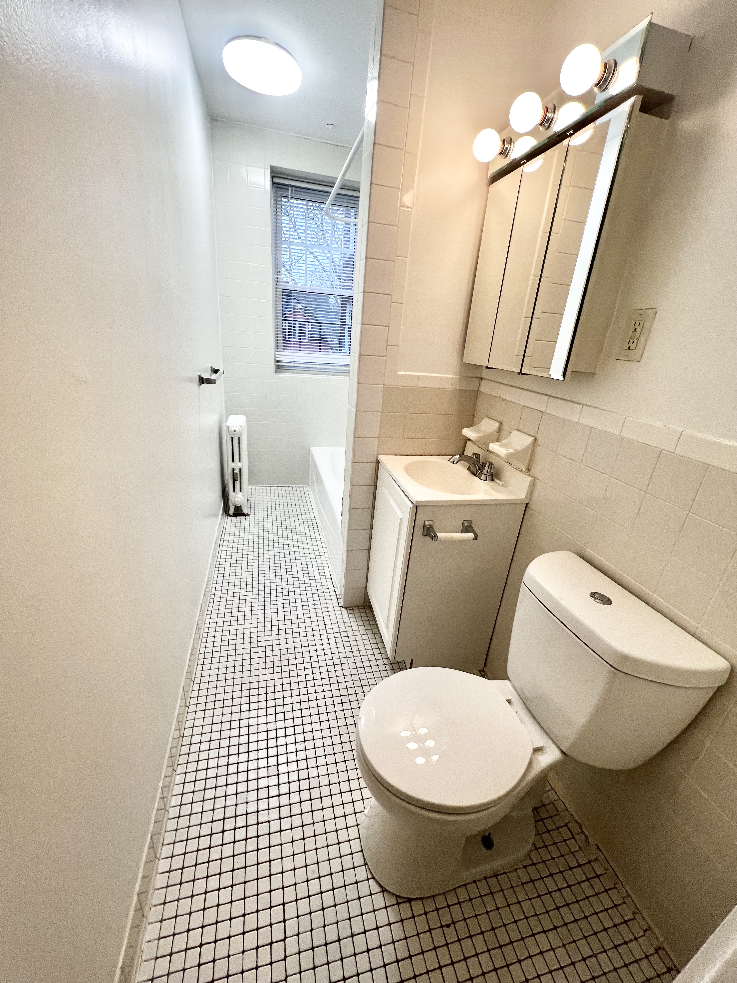 1 bed, 1 bath apartment for rent at 20 Wendell St Unit 21-11, Baldwin — photo 7 of 12