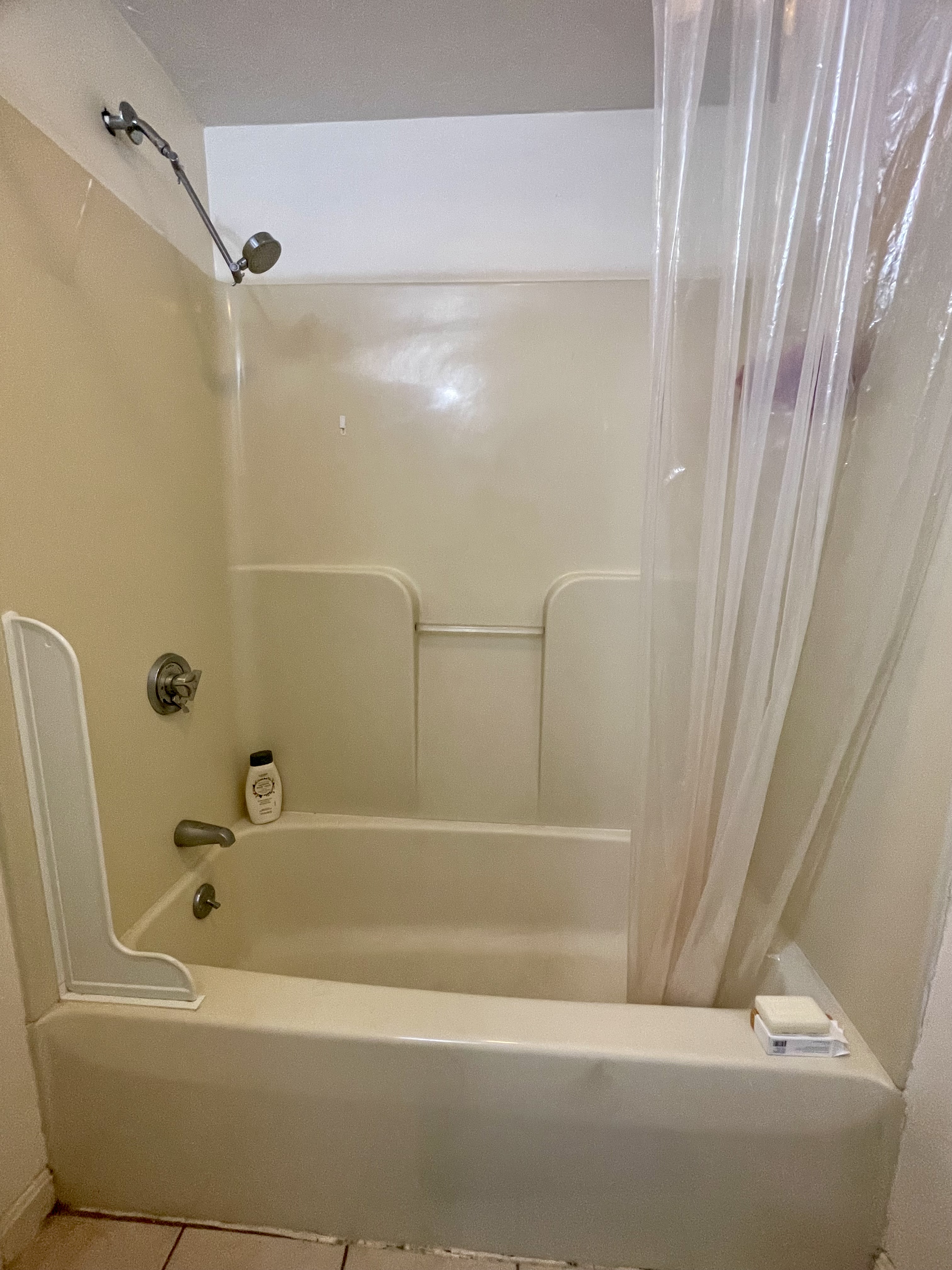 24 Lawn St, Mission Hill