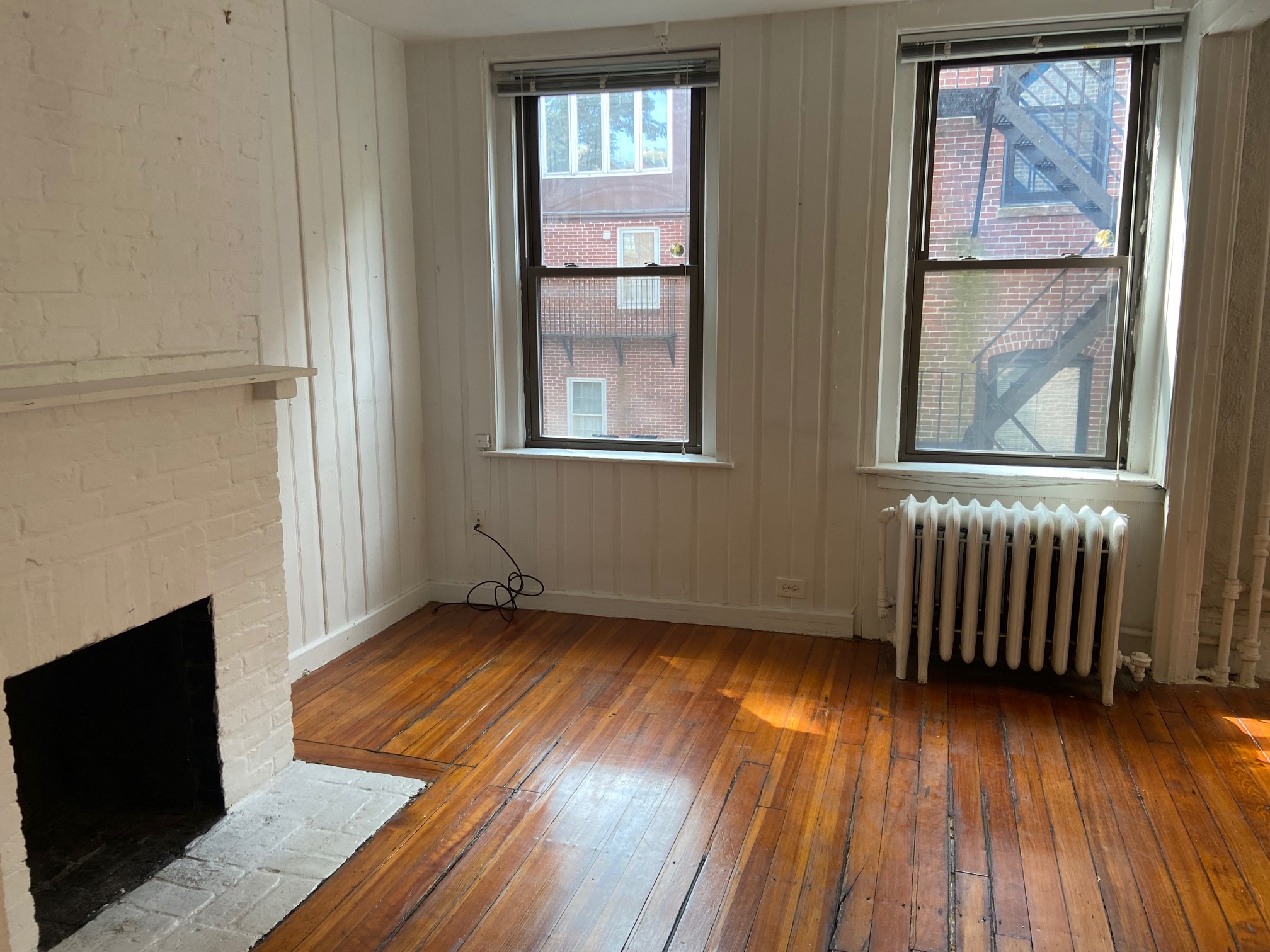 Studio bed, 1 bath apartment for rent at 64 Myrtle St Unit 12, Beacon Hill — photo 2 of 10