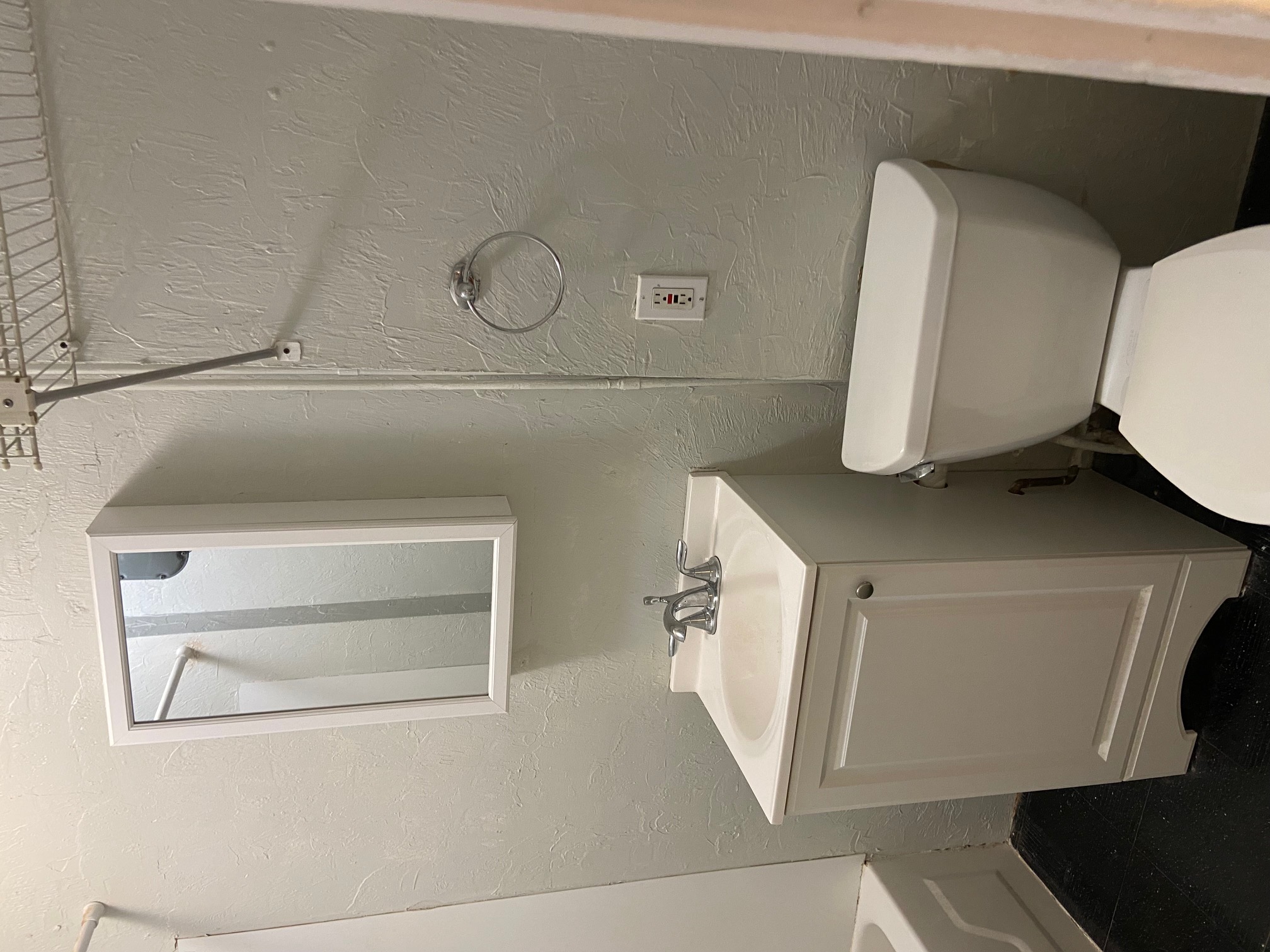 Studio bed, 1 bath apartment for rent at 64 Myrtle St Unit 12, Beacon Hill — photo 9 of 10