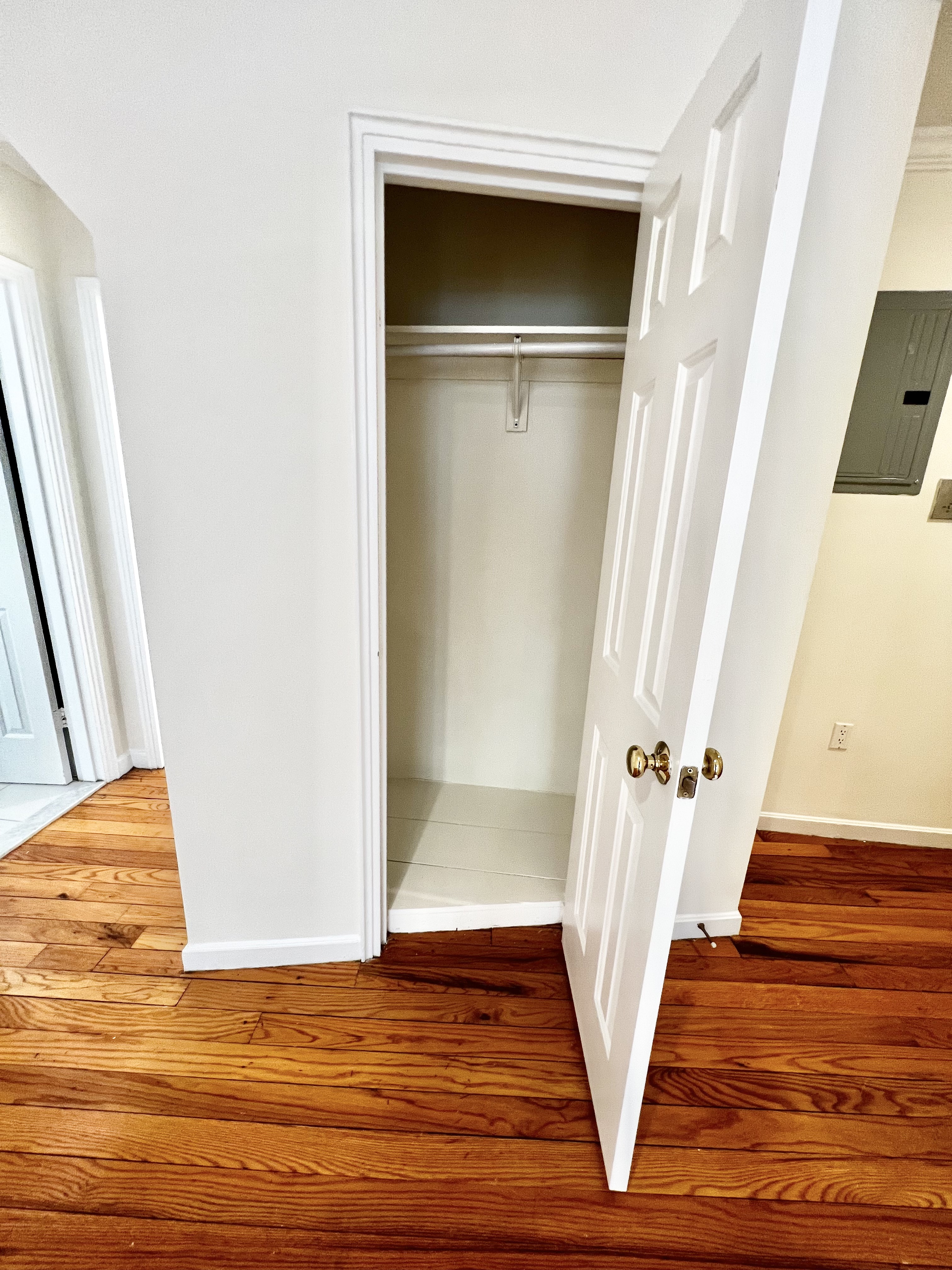 2 bed, 1 bath apartment for rent at 56 Brattle St Unit 602, Harvard Square — photo 6 of 13