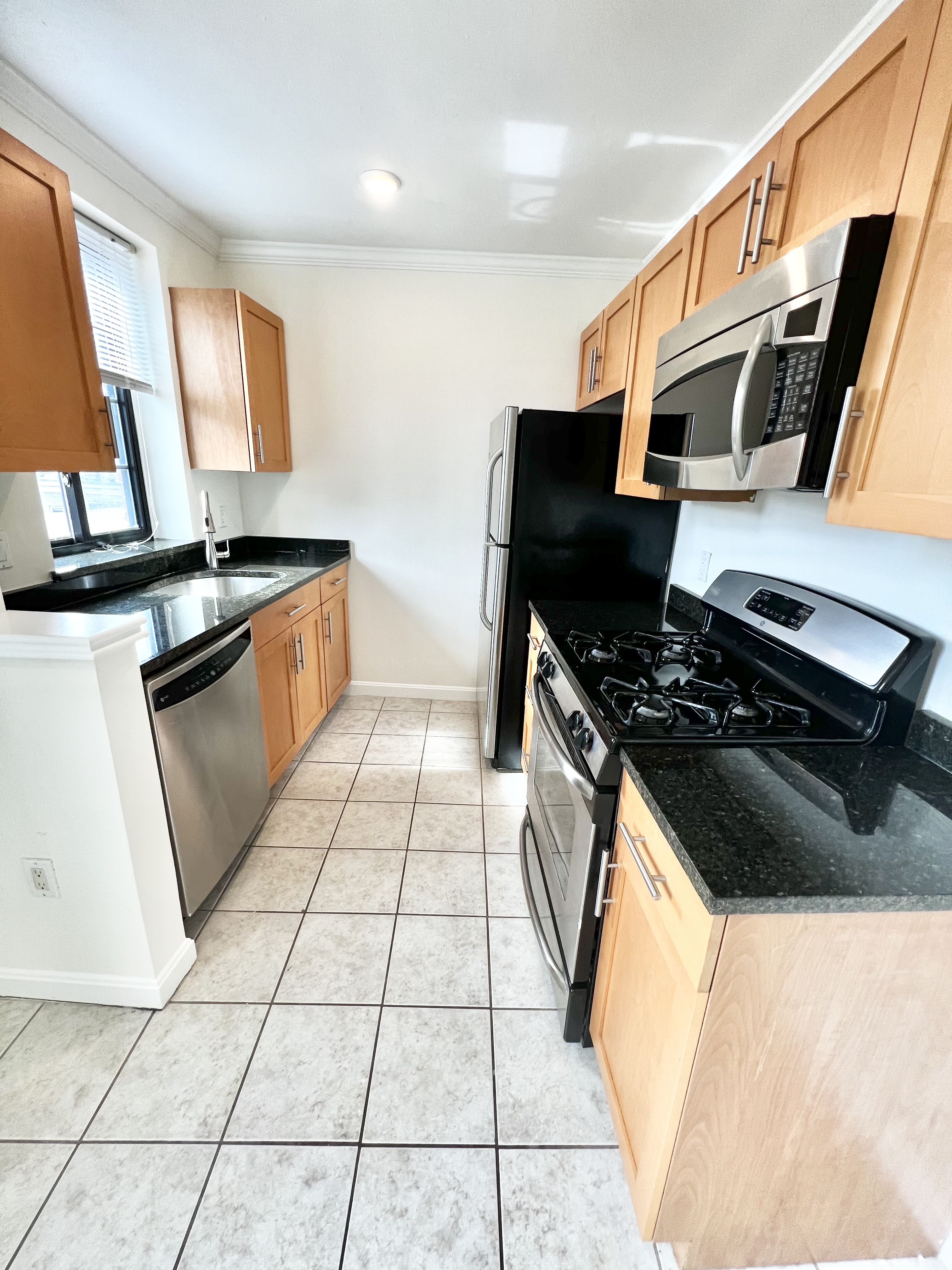 2 bed, 1 bath apartment for rent at 52 Brattle St Unit 502, Harvard Square — photo 8 of 19