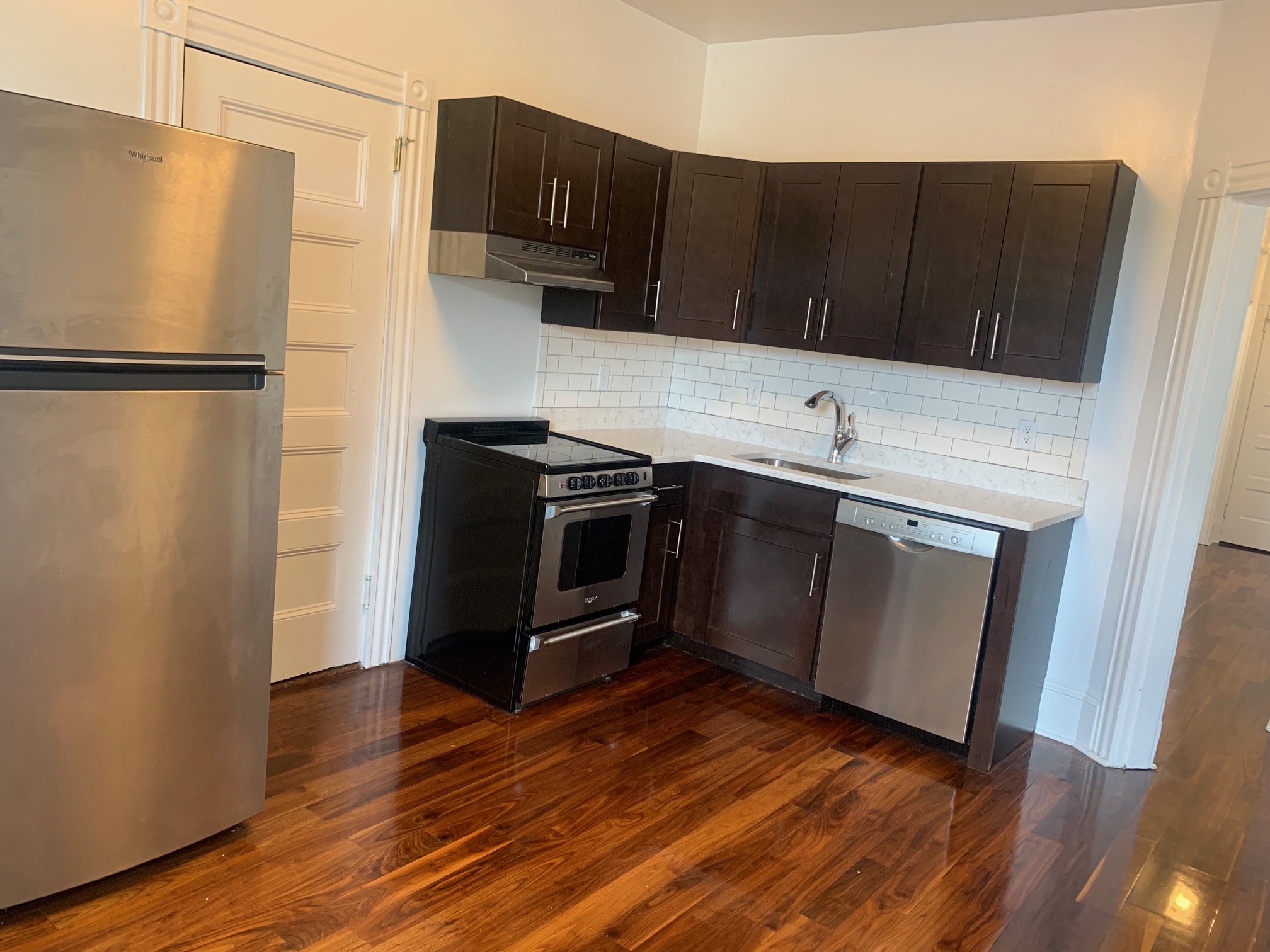 3 bed, 1 bath apartment for rent at 360 Beacon St Unit 2, Back Bay — photo 3 of 18