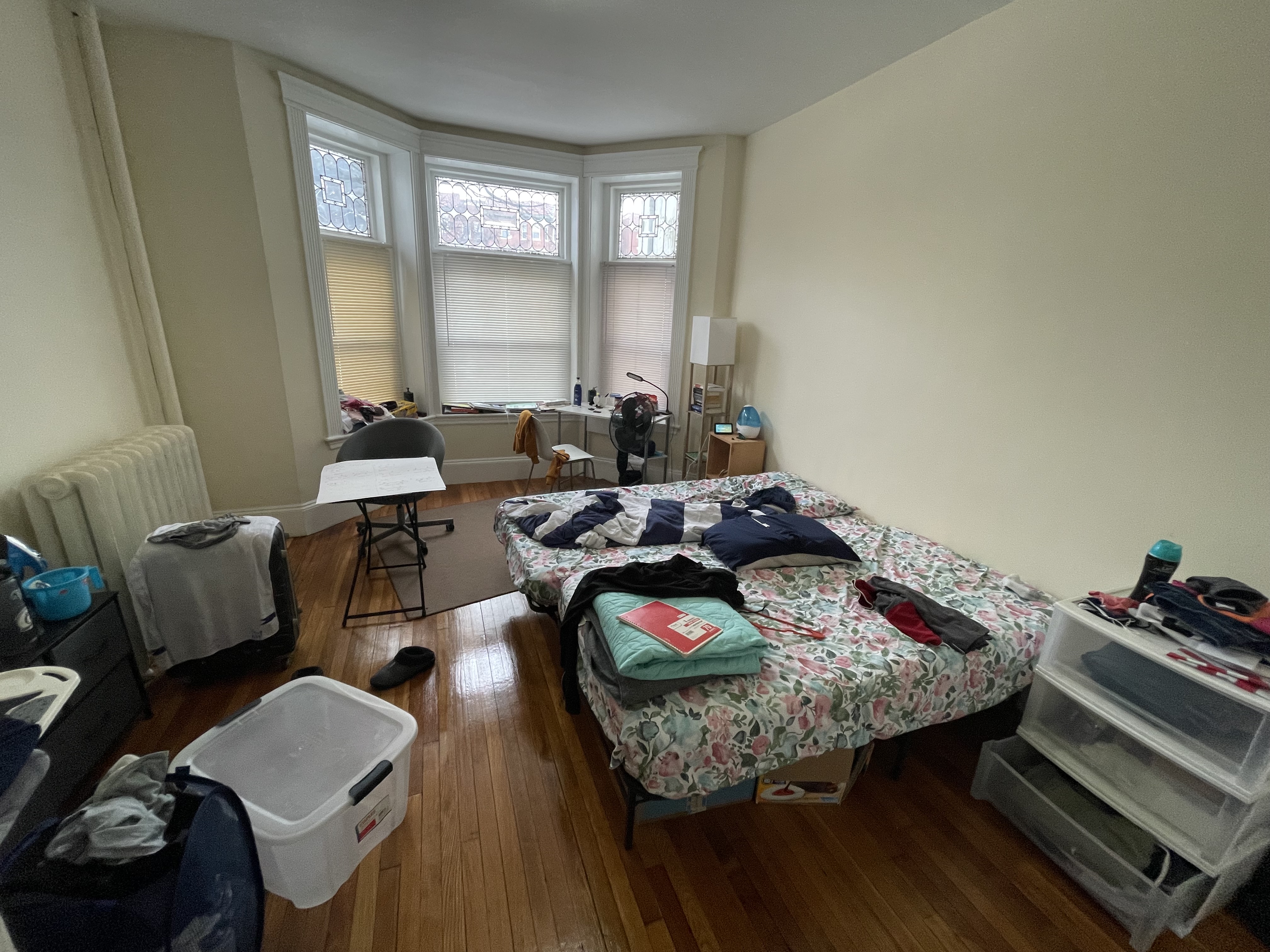3 bed, 1 bath apartment for rent at 1318 Commonwealth Ave Unit 1, Allston — photo 6 of 19