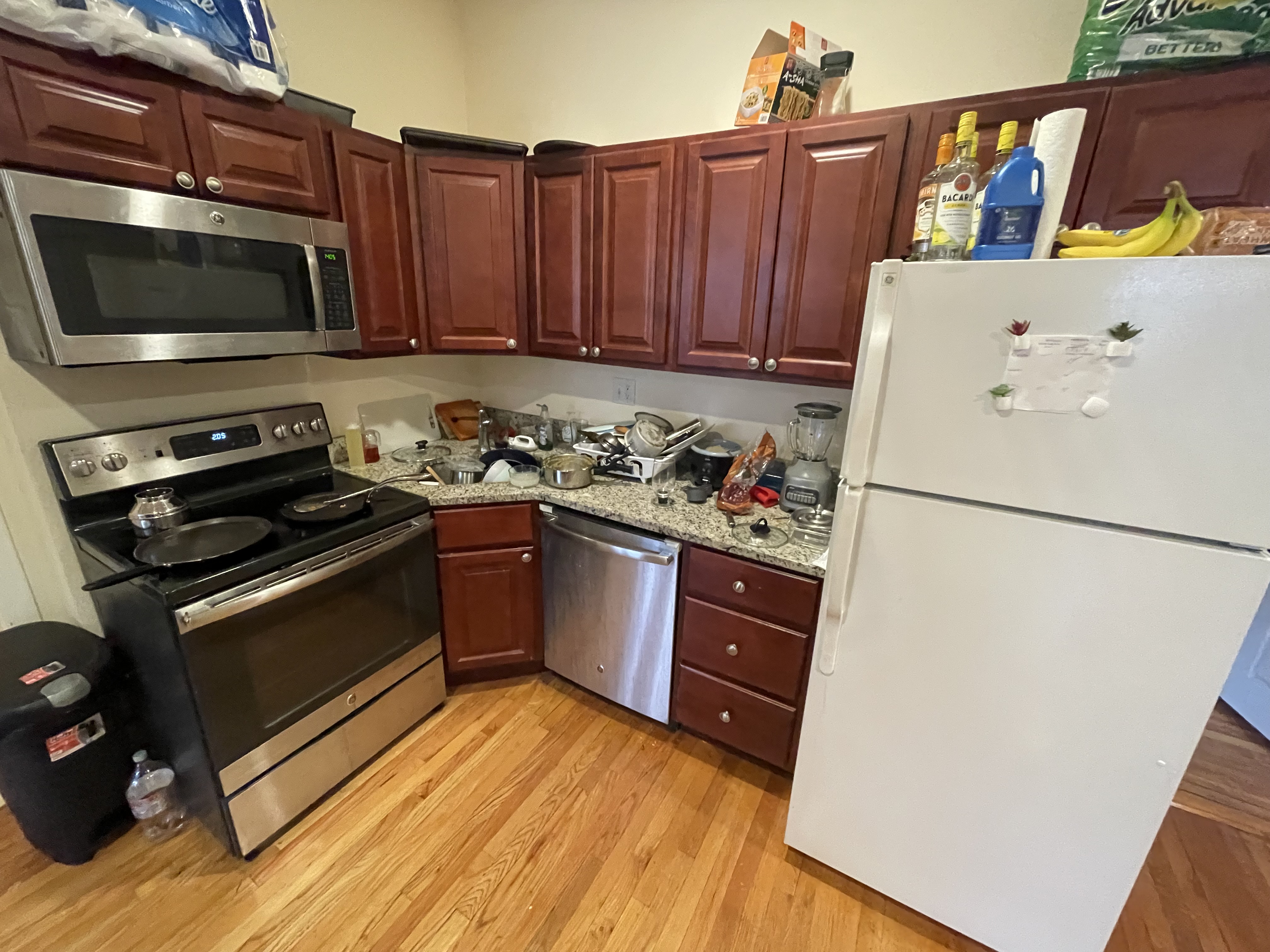 3 bed, 1 bath apartment for rent at 1318 Commonwealth Ave Unit 1, Allston