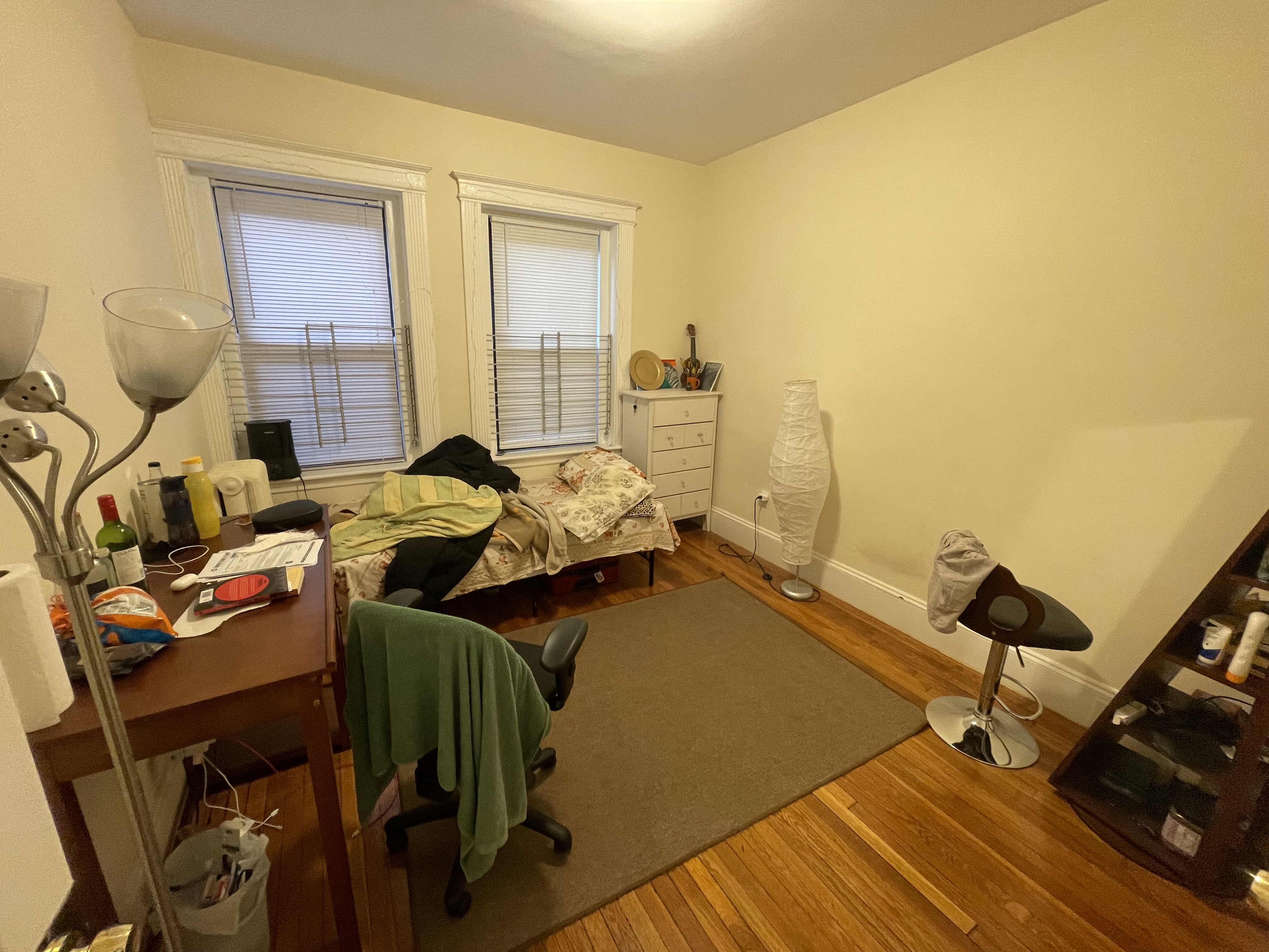 3 bed, 1 bath apartment for rent at 1318 Commonwealth Ave Unit 1, Allston — photo 16 of 19
