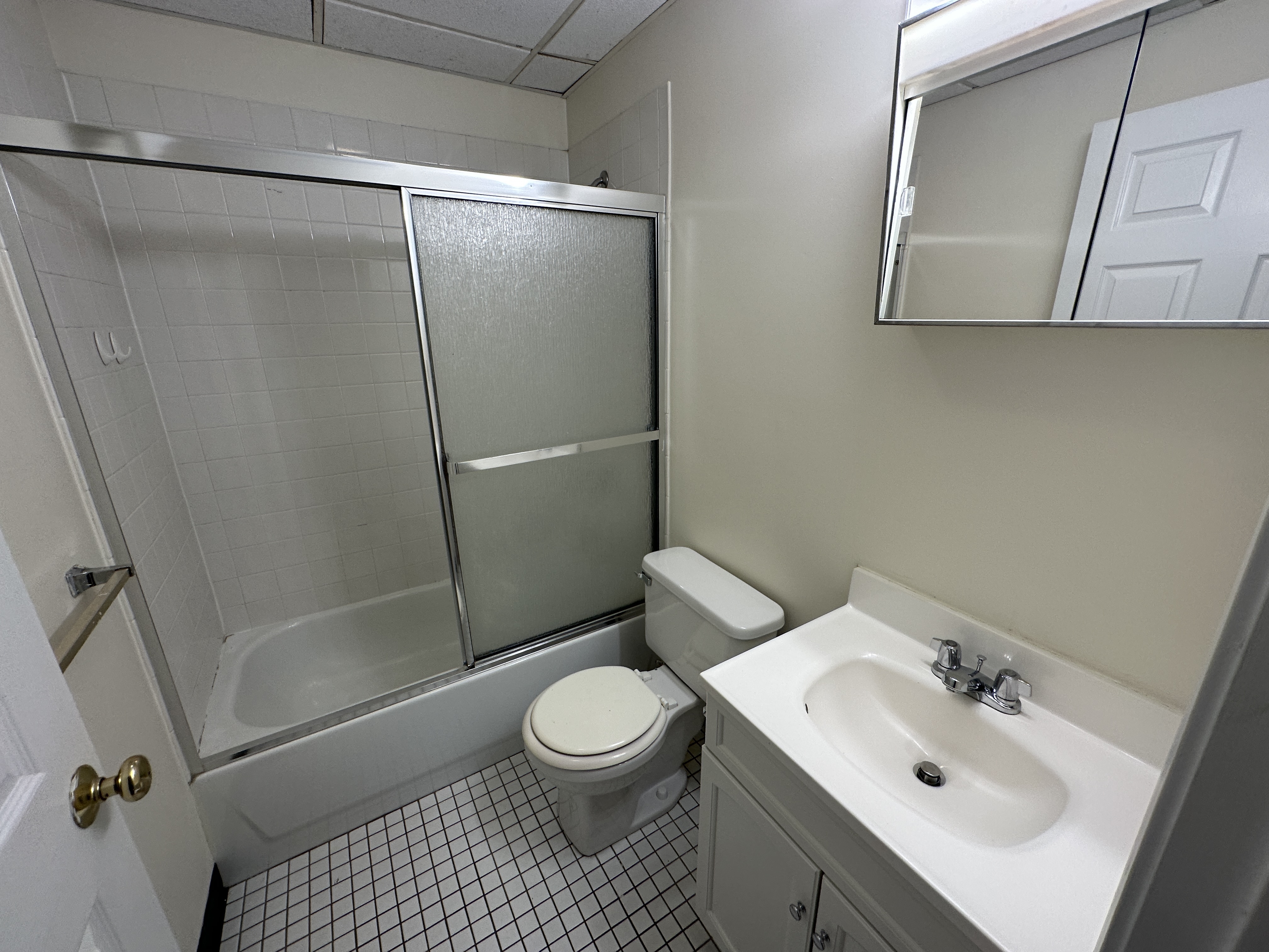 81 Essex St, Chinatown