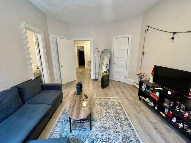 2 bed, 1 bath apartment for rent at 26-1/2 Charter St Unit 2, North End — photo 4 of 14