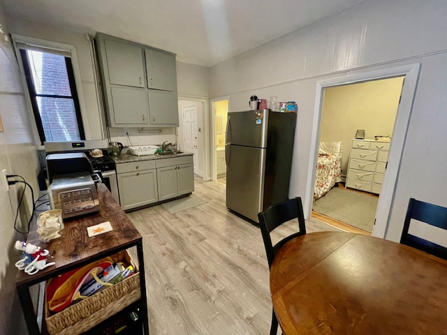 2 bed, 1 bath apartment for rent at 26-1/2 Charter St Unit 2, North End — photo 9 of 14