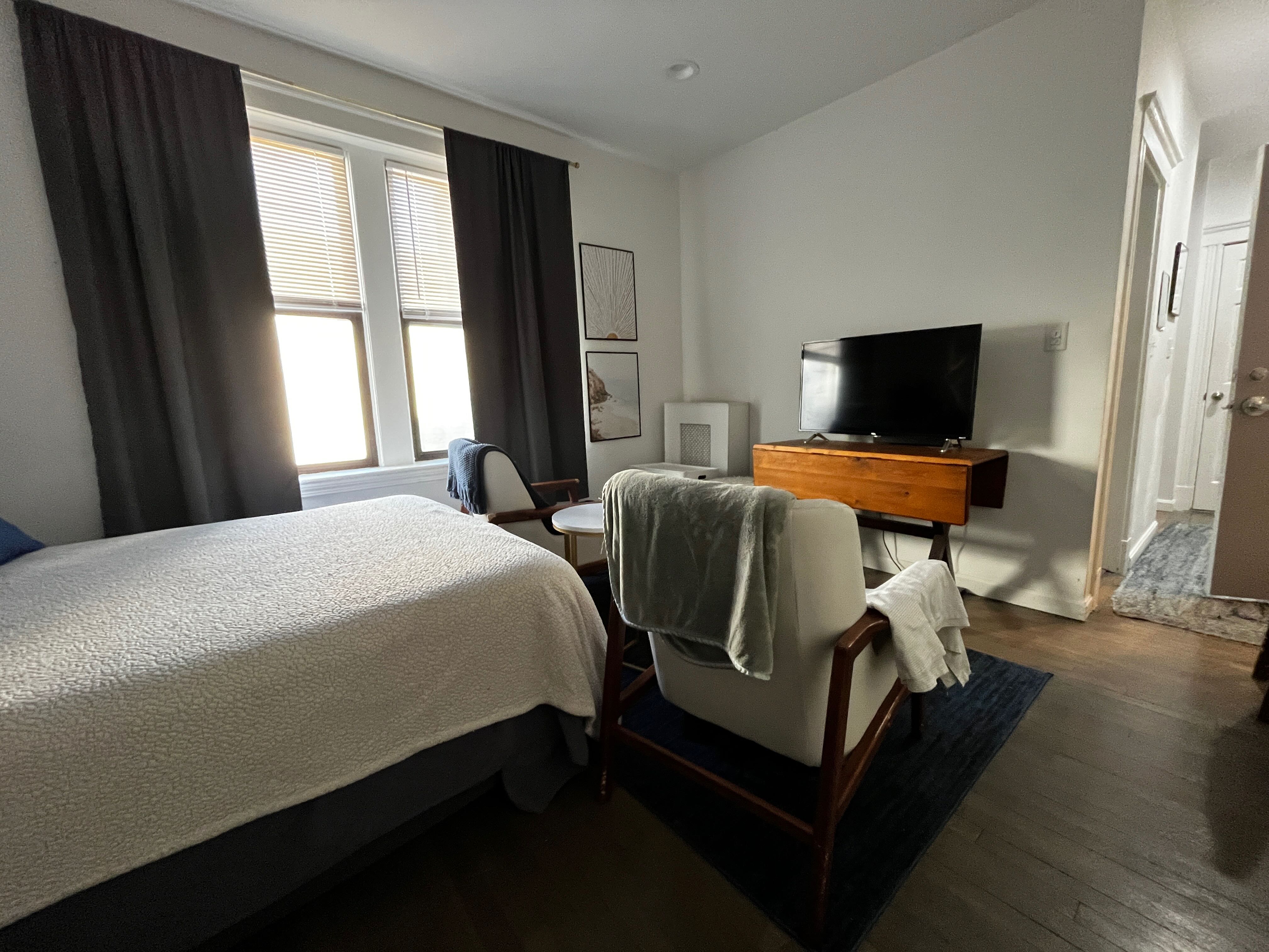 Studio bed, 1 bath apartment for rent at 14 Peterborough St Unit 21, Fenway — photo 5 of 10