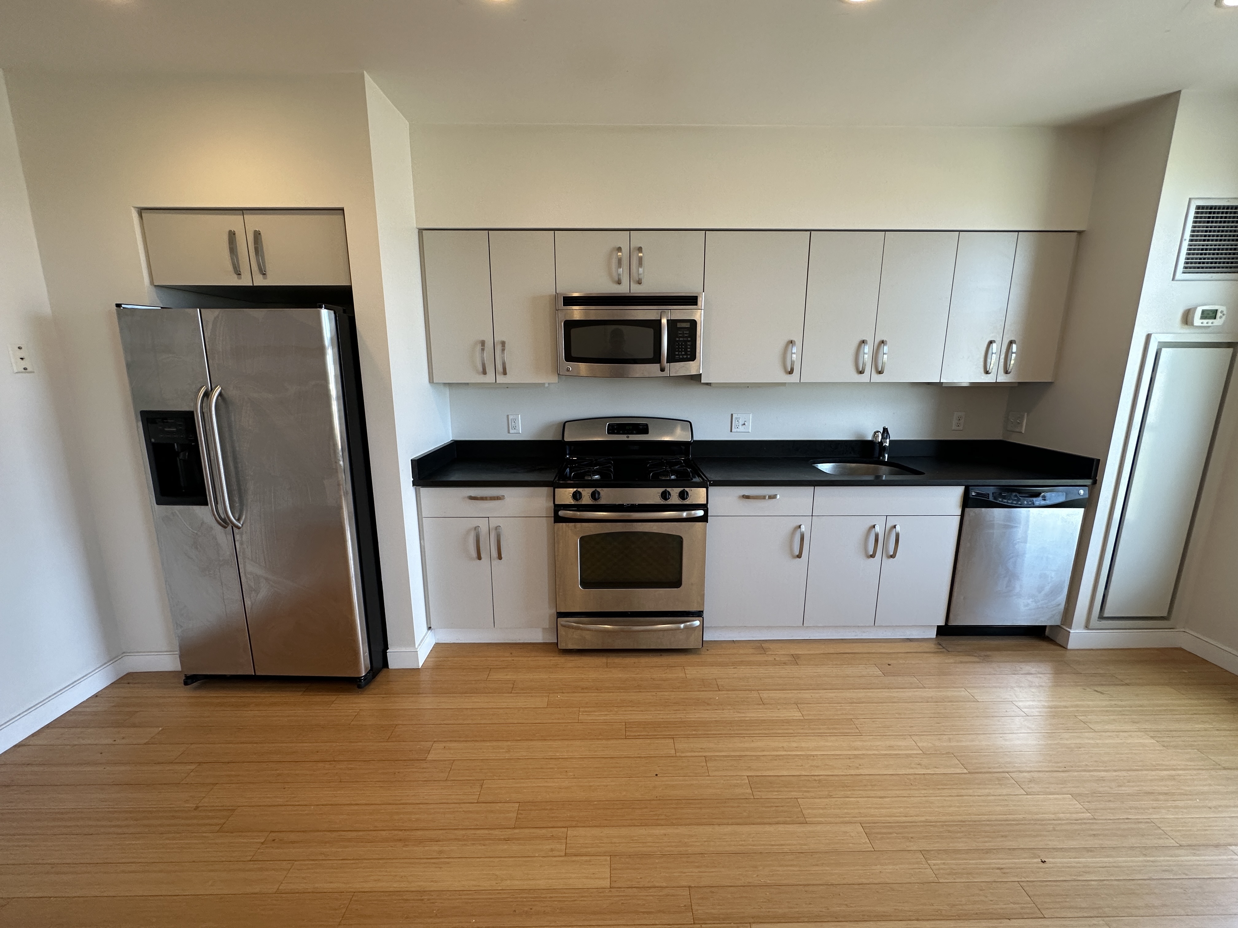 601 Albany St, South End