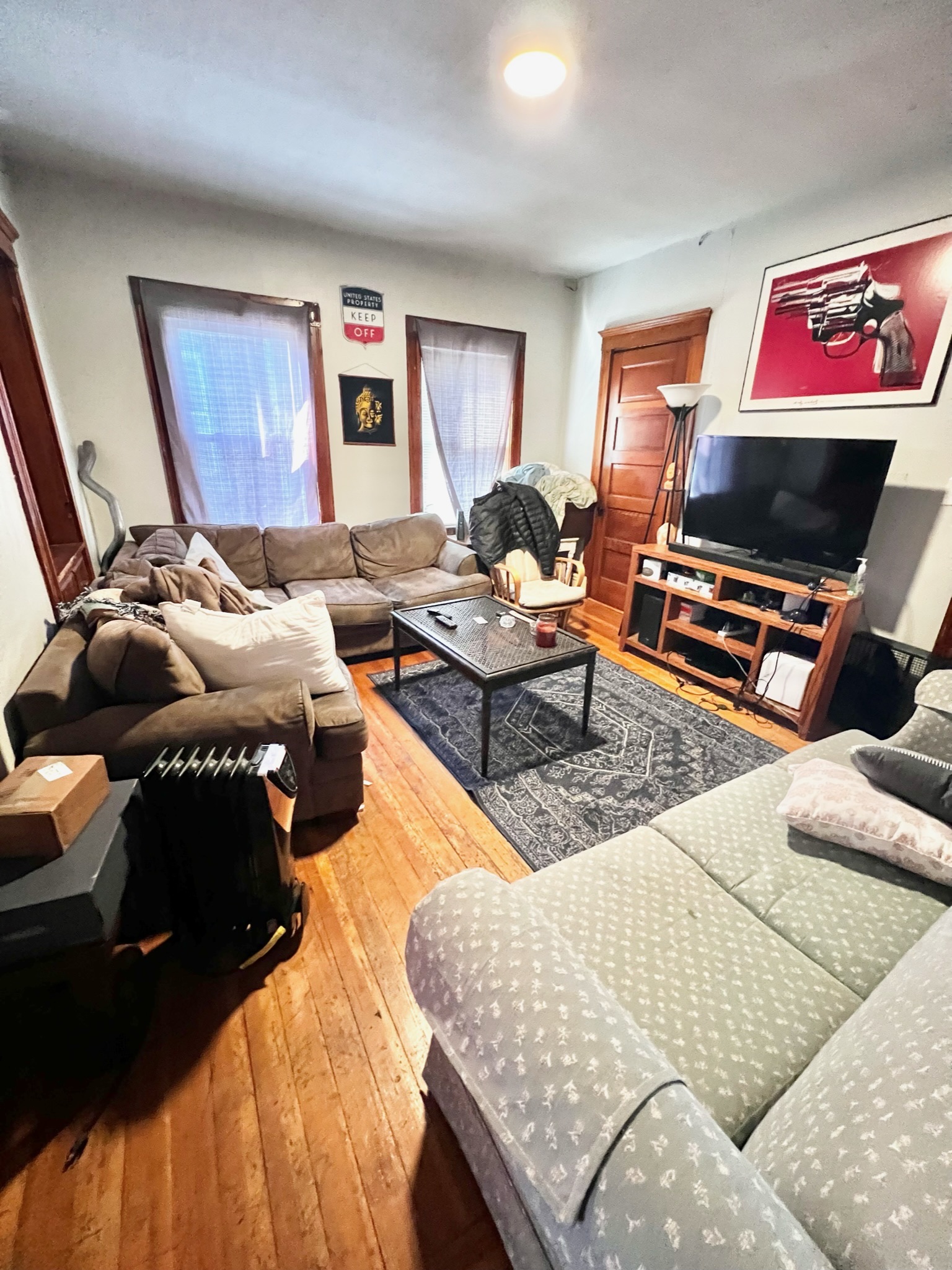 3 bed, 1 bath apartment for rent at 10 Litchfield St Unit 3, Brighton — photo 1 of 8