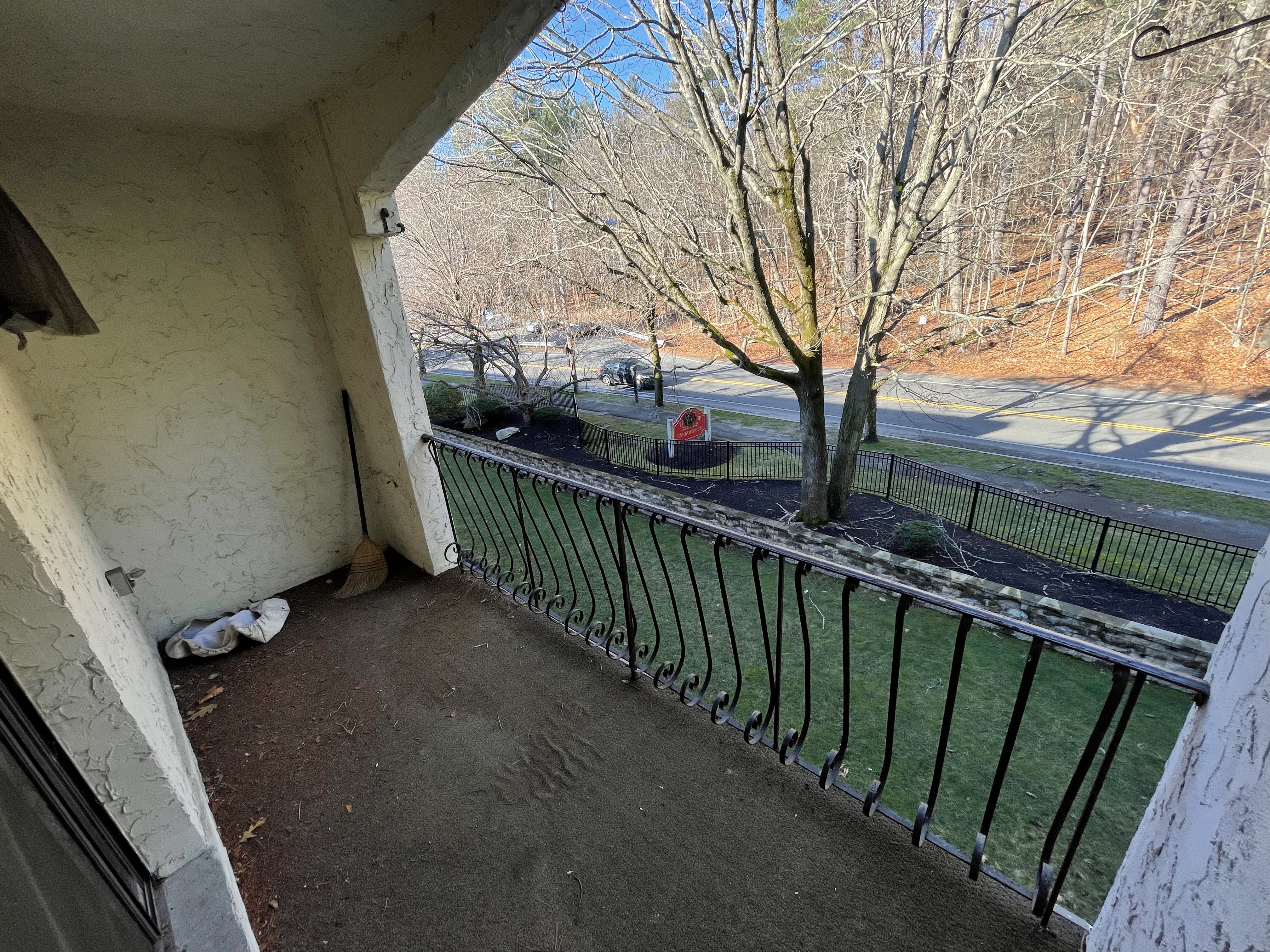 1 bed, 1 bath apartment for rent at 100 Fellsview Ter Unit 107, Stoneham — photo 9 of 16