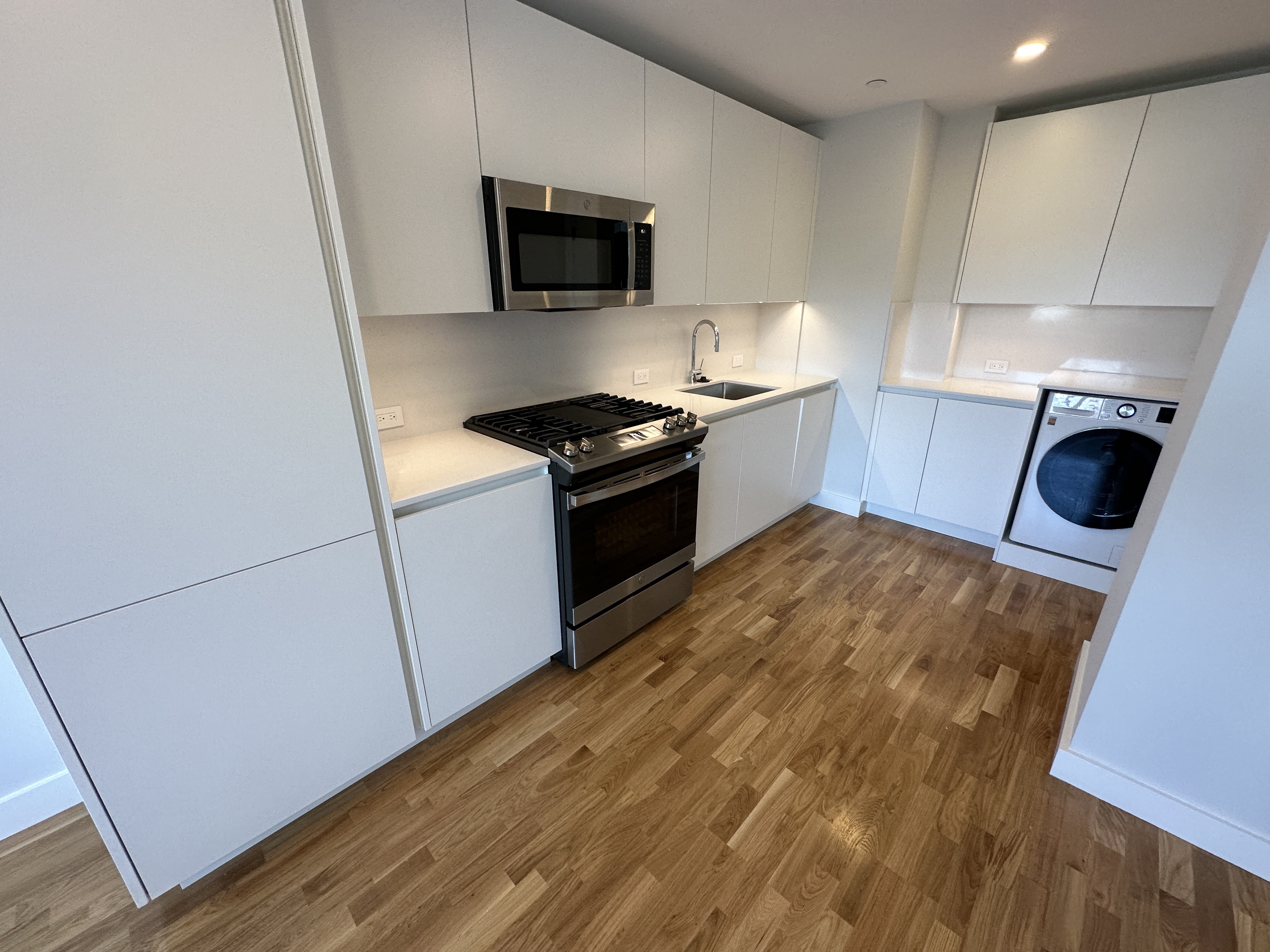1 bed, 1 bath apartment for rent at 1410 Columbia Rd Unit 8A-CF, South Boston — photo 5 of 37
