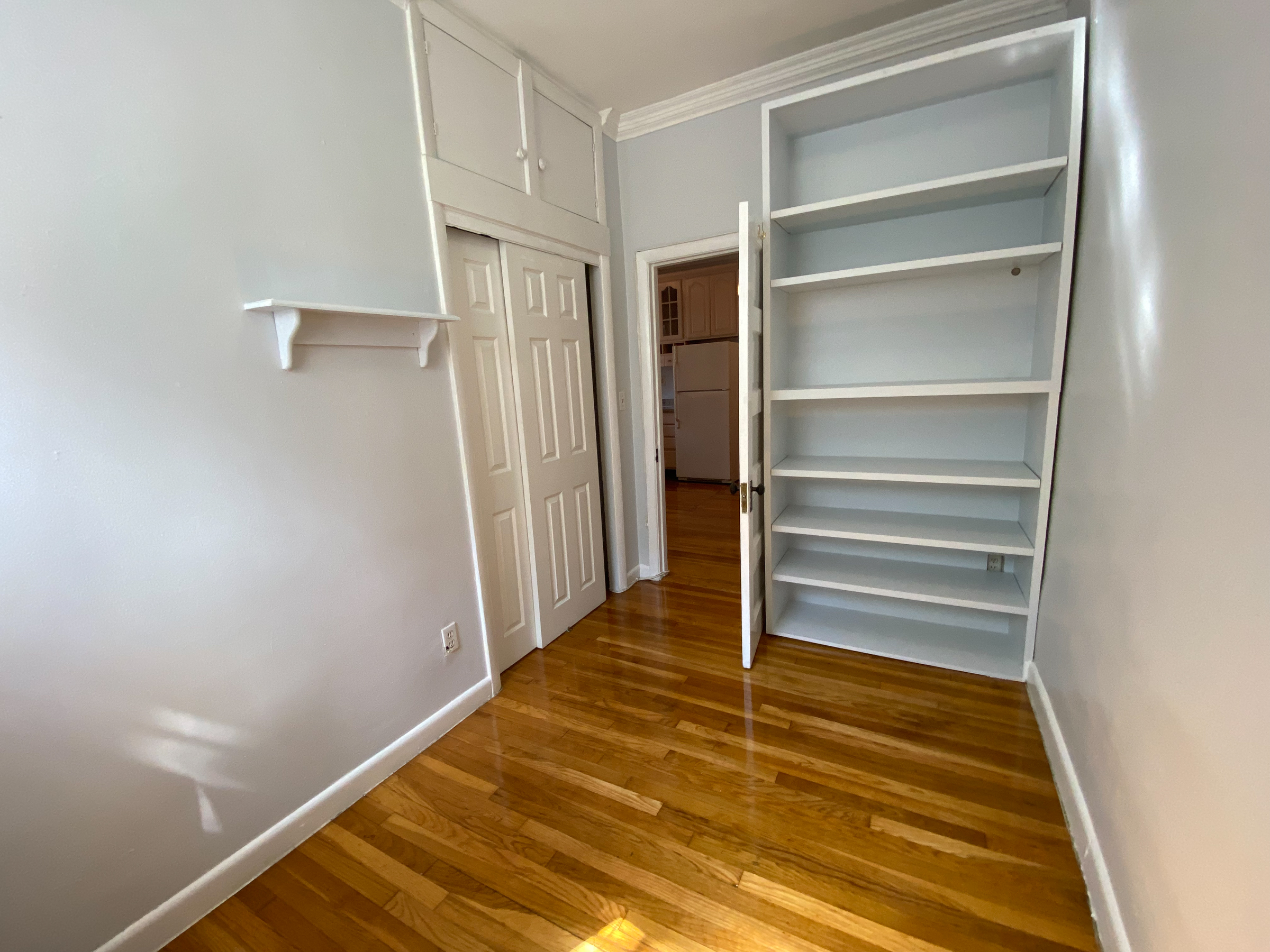 2 bed, 1 bath apartment for rent at 78 Phillips St Unit 6, Beacon Hill — photo 6 of 8