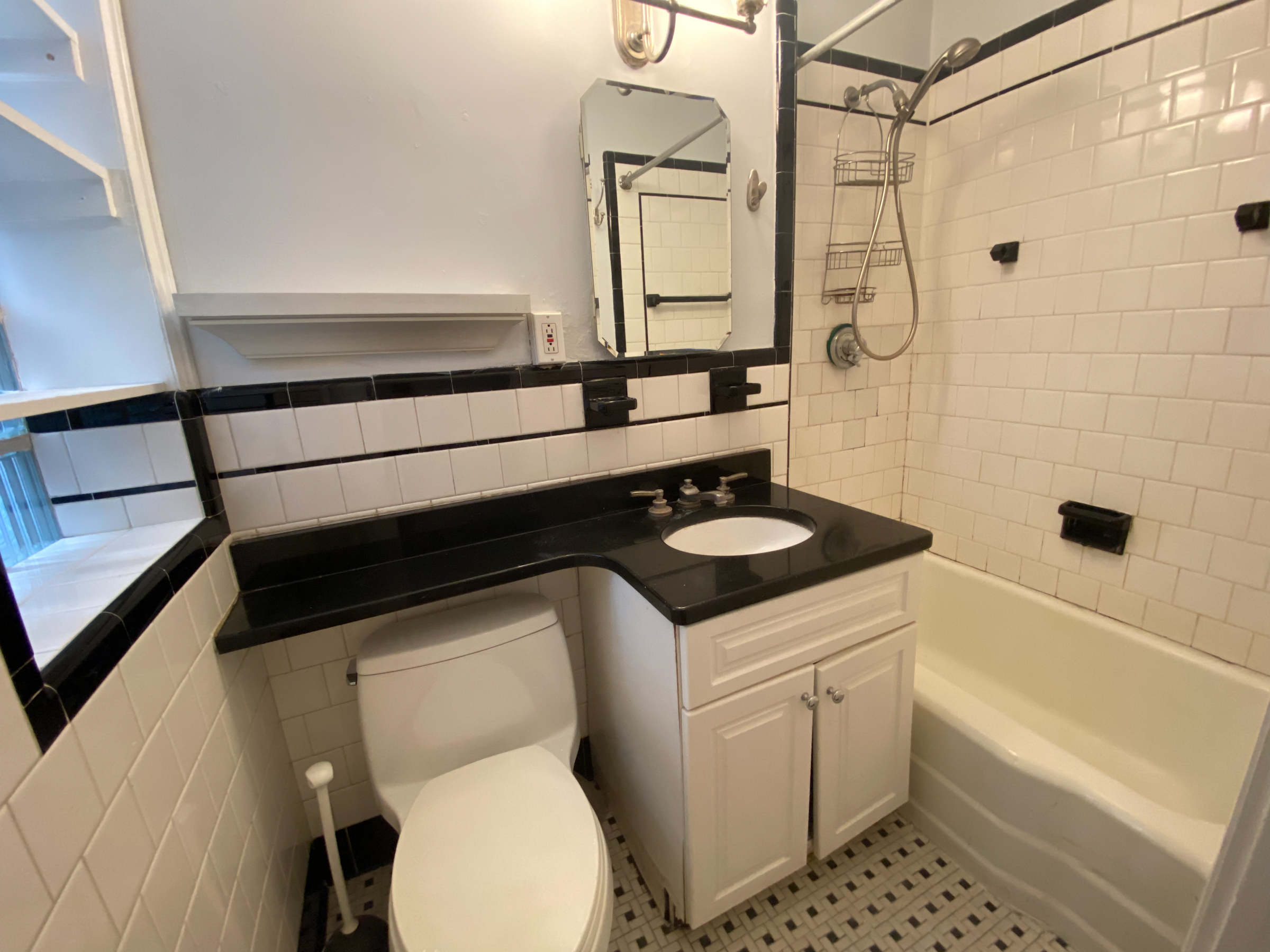 2 bed, 1 bath apartment for rent at 78 Phillips St Unit 6, Beacon Hill — photo 8 of 8