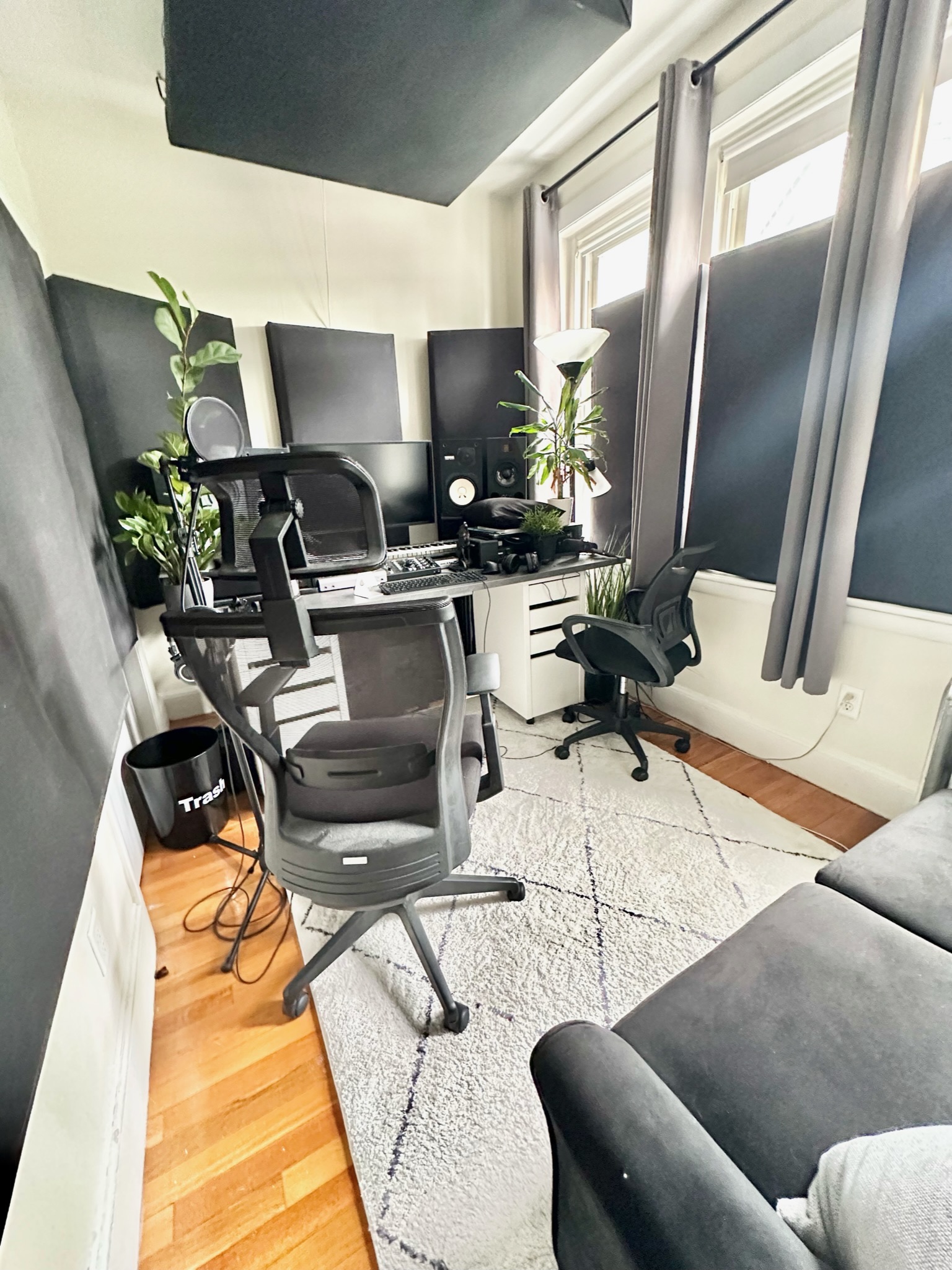 2 bed, 1 bath apartment for rent at 32 Lancaster Terr Unit 208, Coolidge Corner — photo 6 of 7