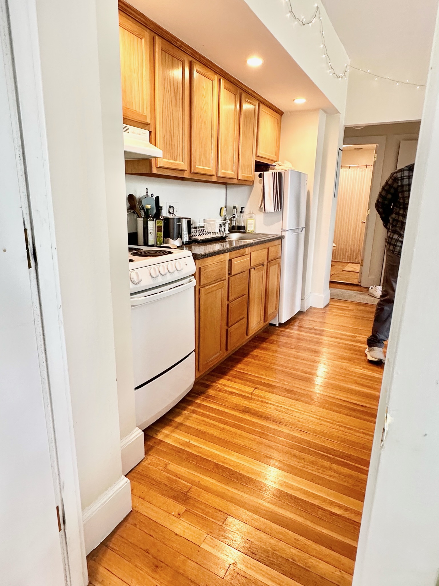 2 bed, 1 bath apartment for rent at 32 Lancaster Terr Unit 208, Coolidge Corner — photo 1 of 7