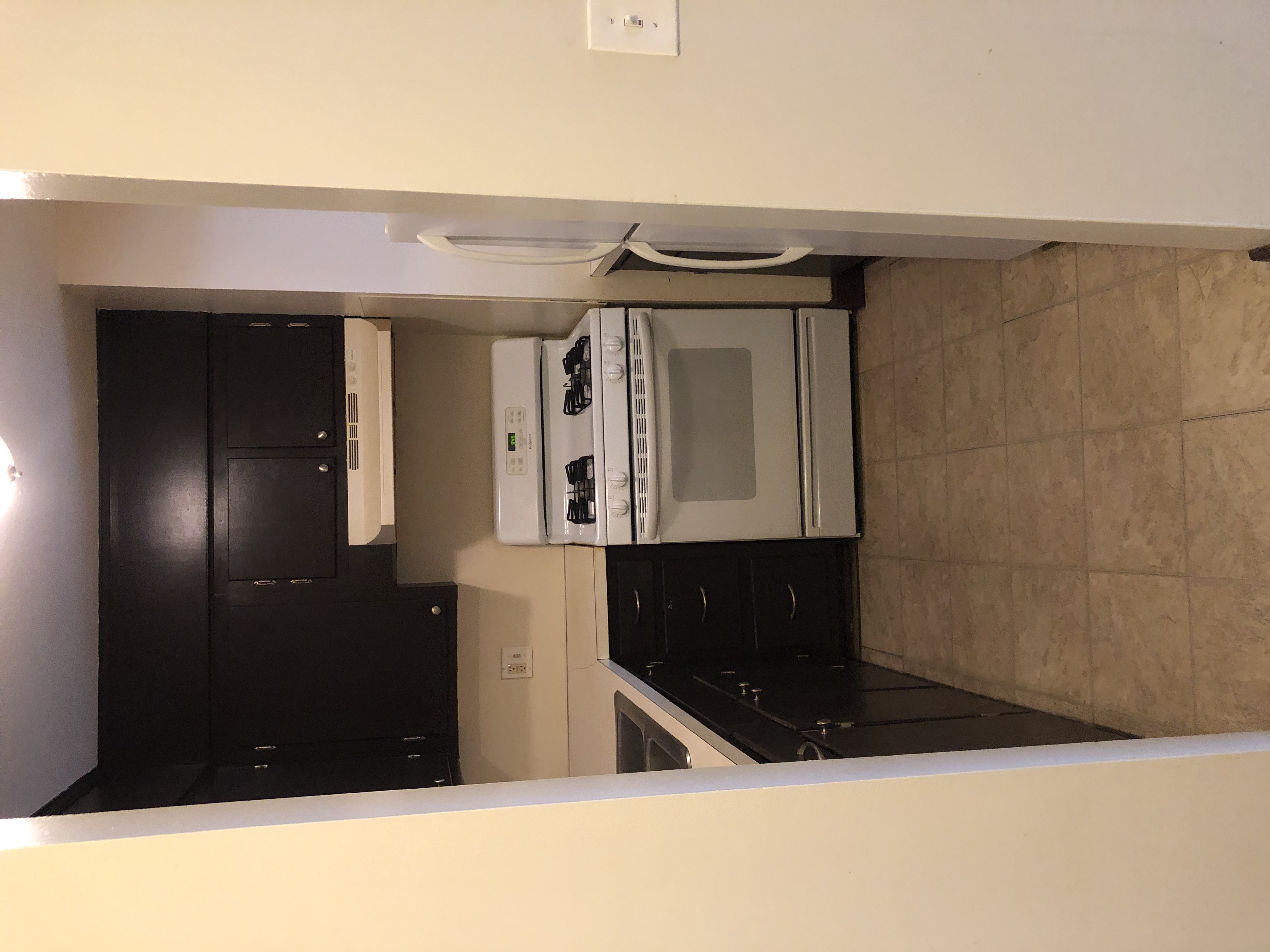 1 bed, 1 bath apartment for rent at 580 Bridge Unit D, Quincy — photo 1 of 5