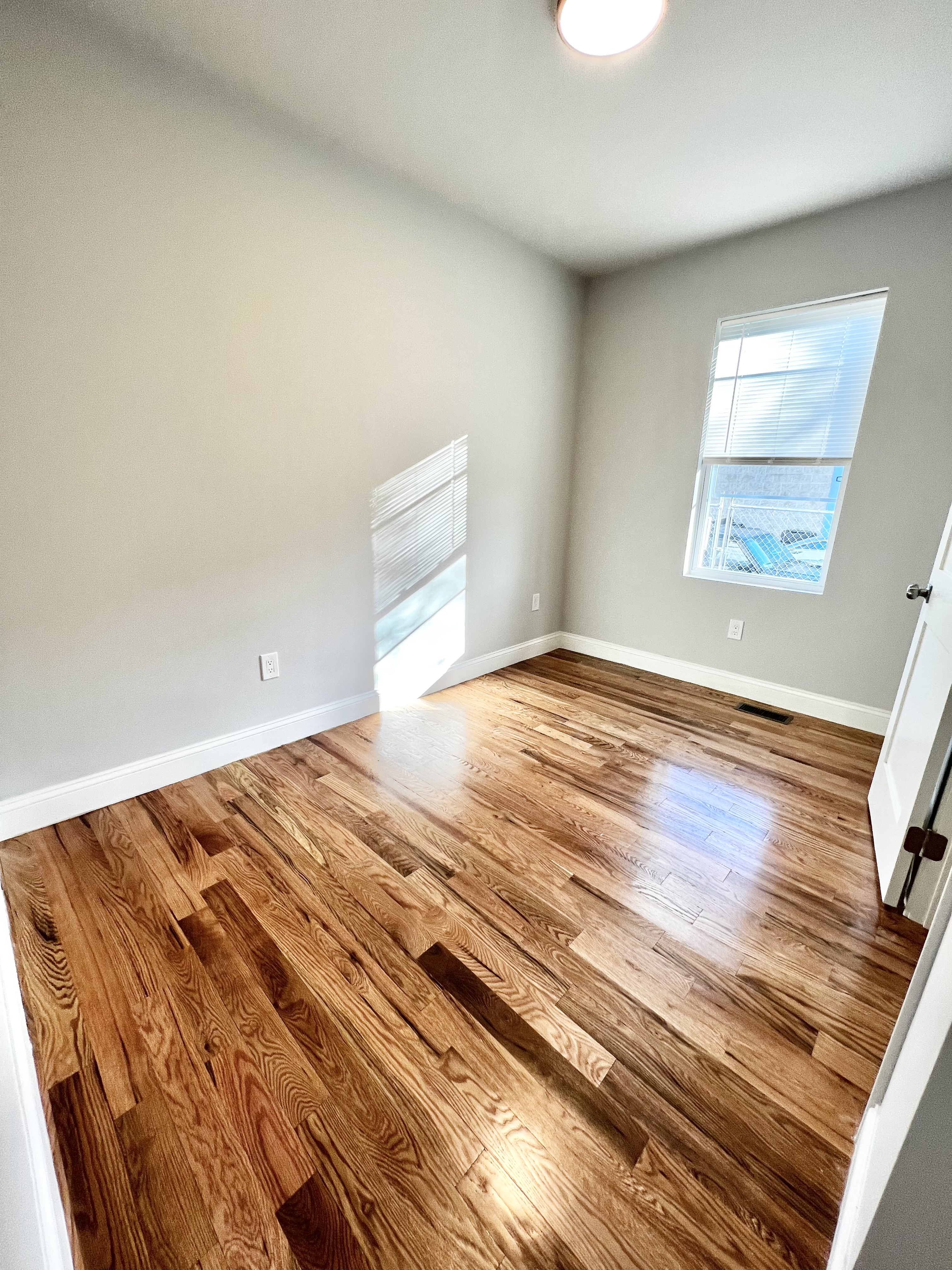 3 bed, 1 bath apartment for rent at 149 Crescent St Unit 3, Waltham — photo 7 of 9