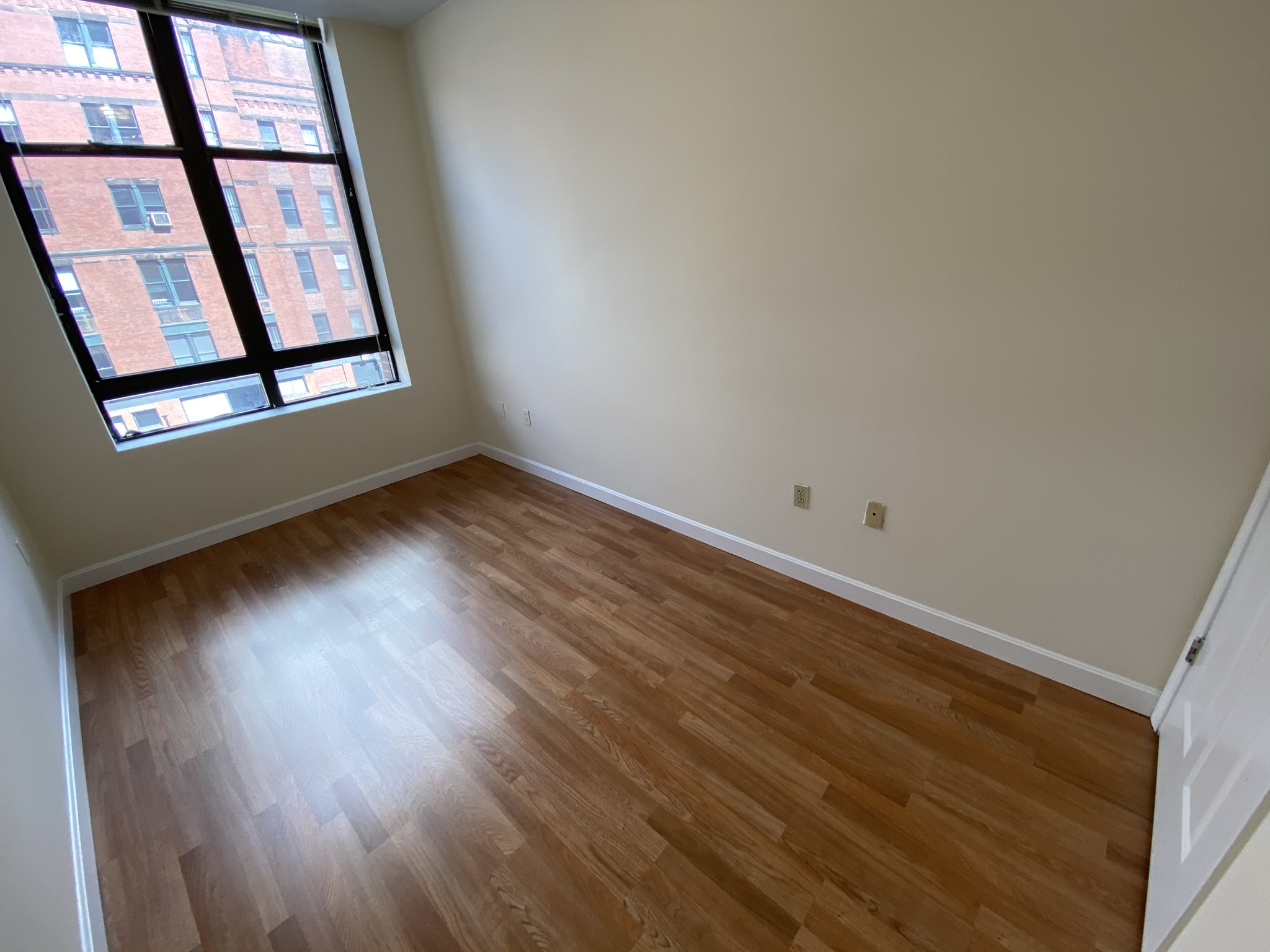 81 Essex St, Chinatown