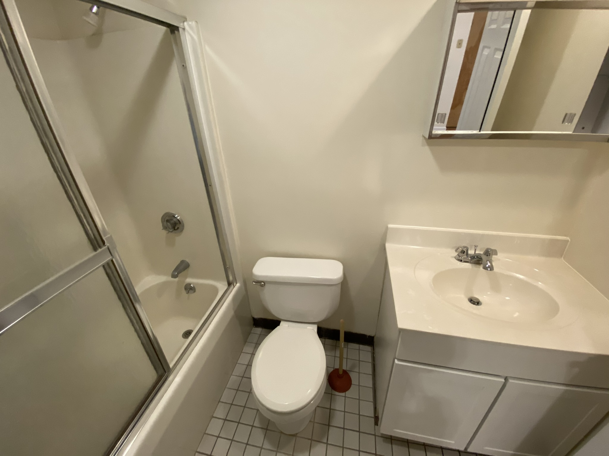 81 Essex St, Chinatown