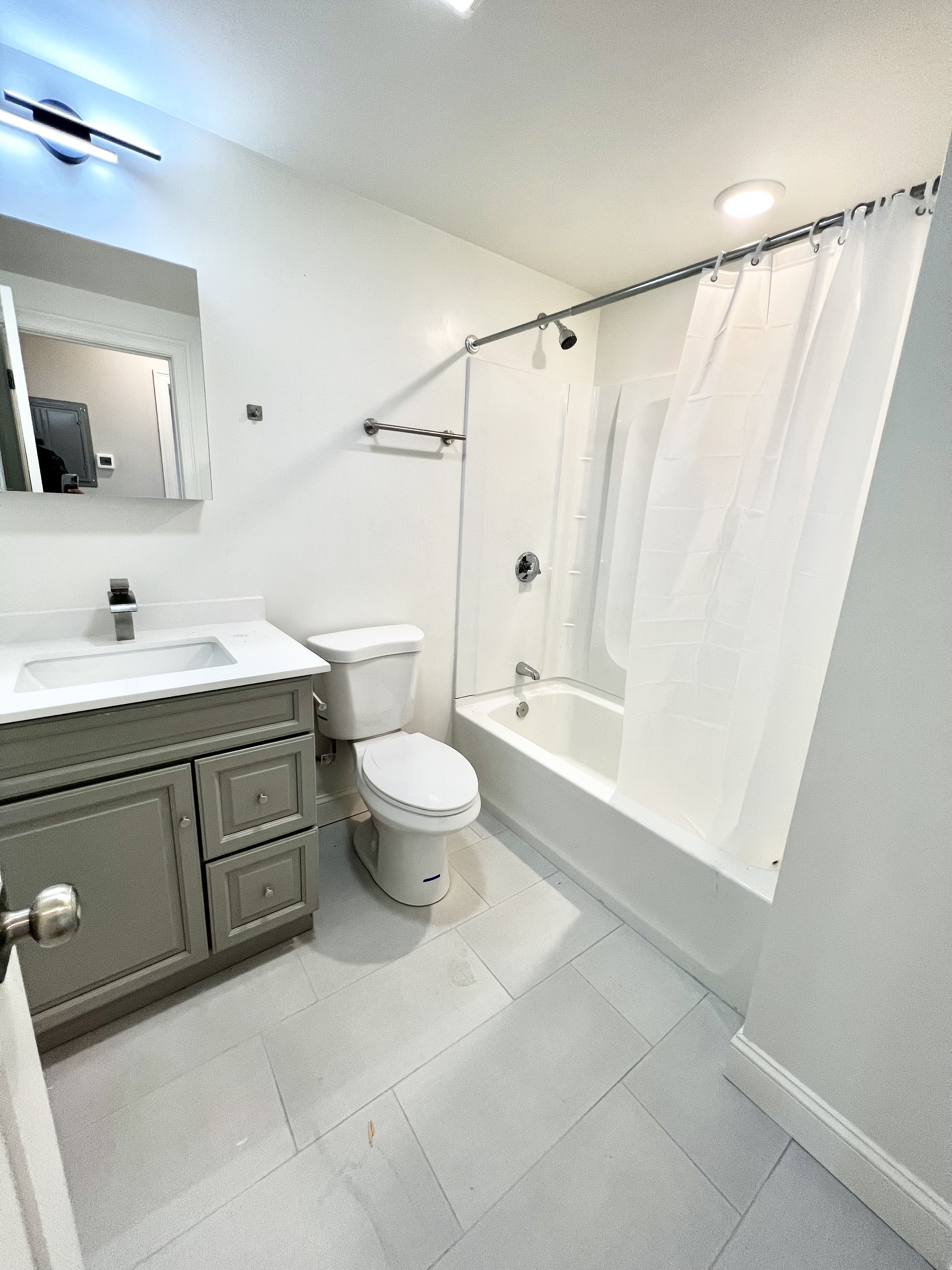 2 bed, 1 bath apartment for rent at 149 Crescent St Unit 6, Waltham — photo 9 of 11