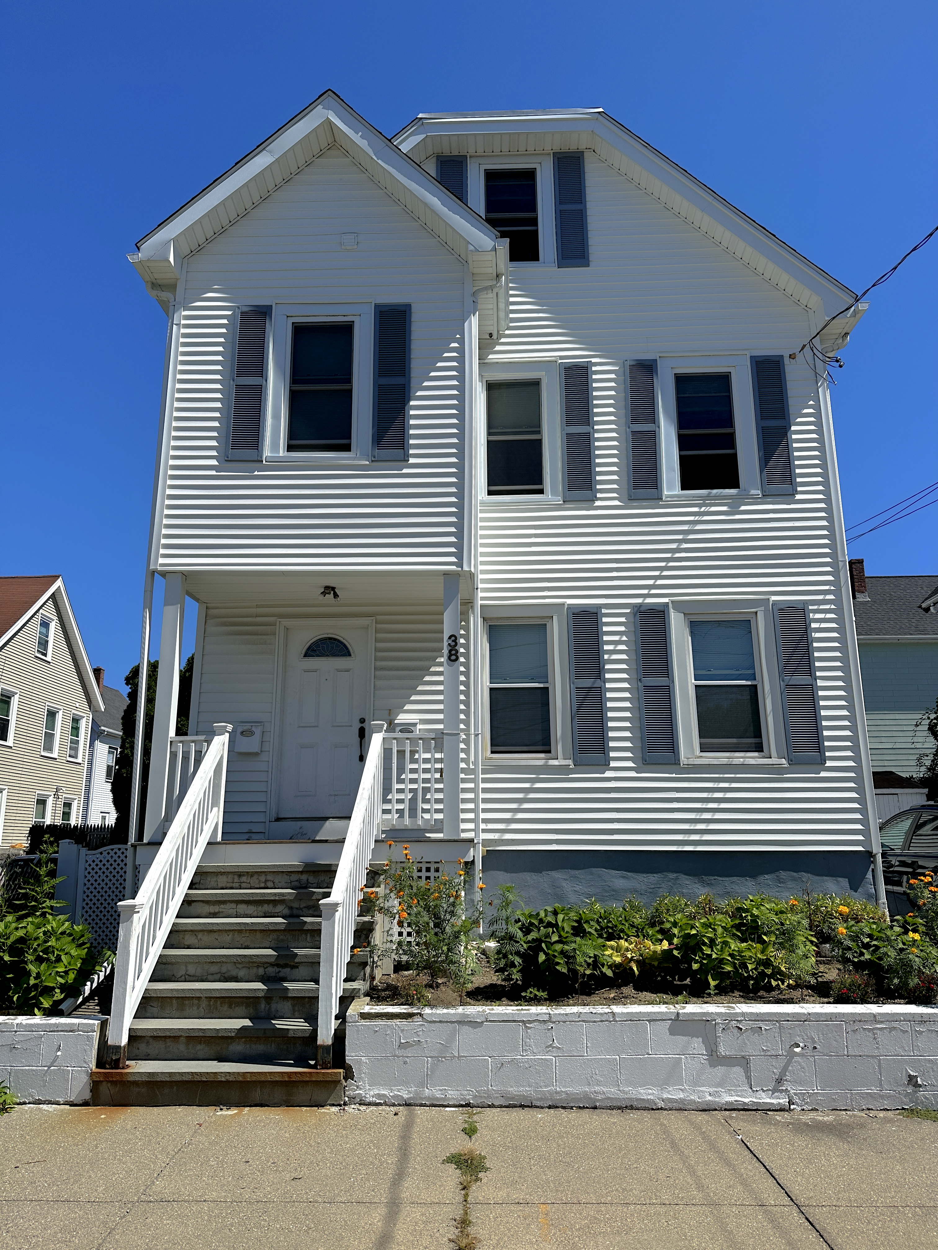 2 bed, 1 bath apartment for rent at 38 Green St Unit 1, Malden — photo 2 of 9