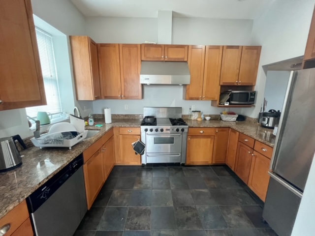 3 bed, 2 bath apartment for rent at 55 W Broadway Unit 8, South Boston — photo 3 of 10