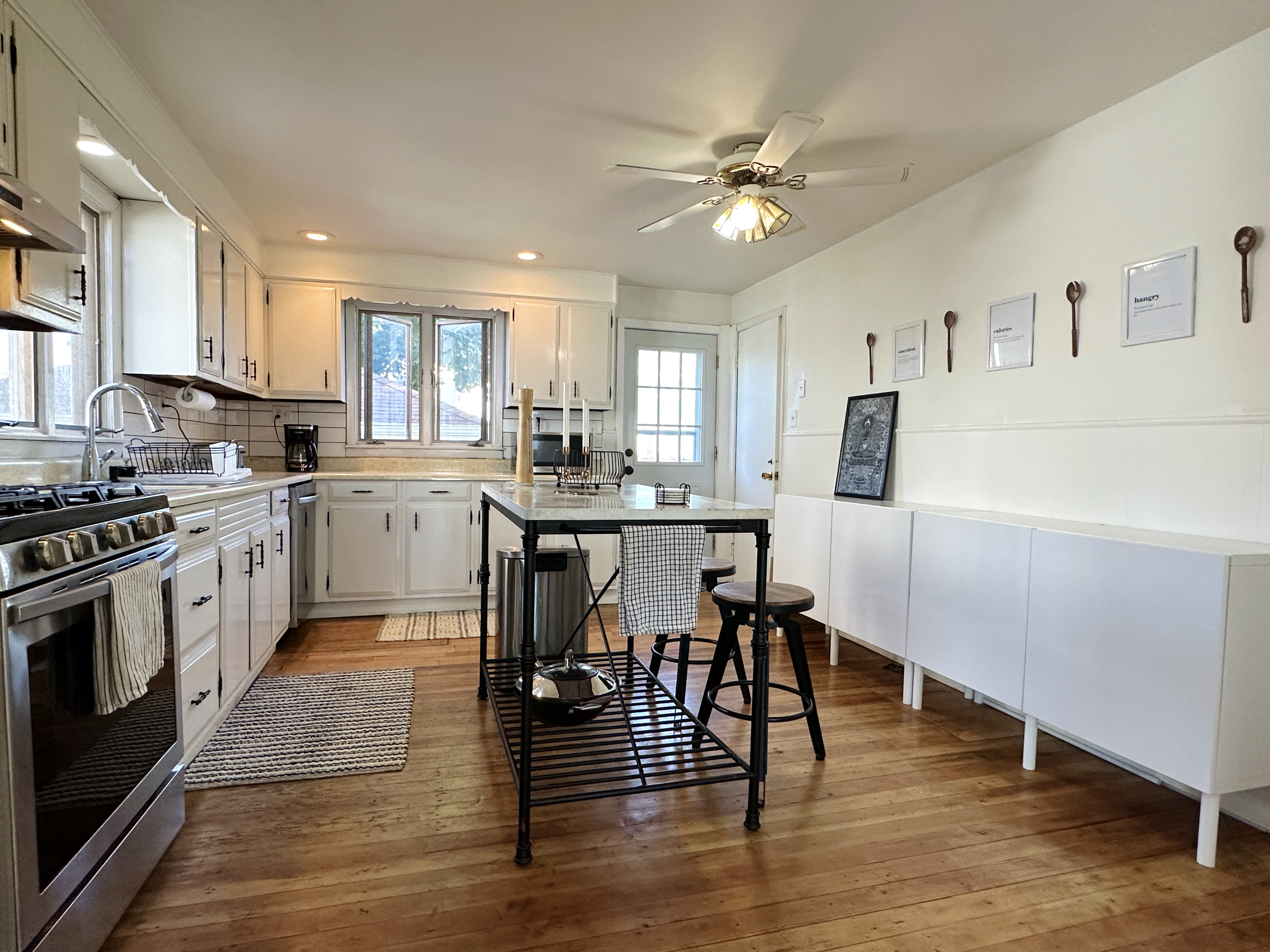 3 bed, 1 bath apartment for rent at 12 Appleton St Unit 1, Malden — photo 3 of 19