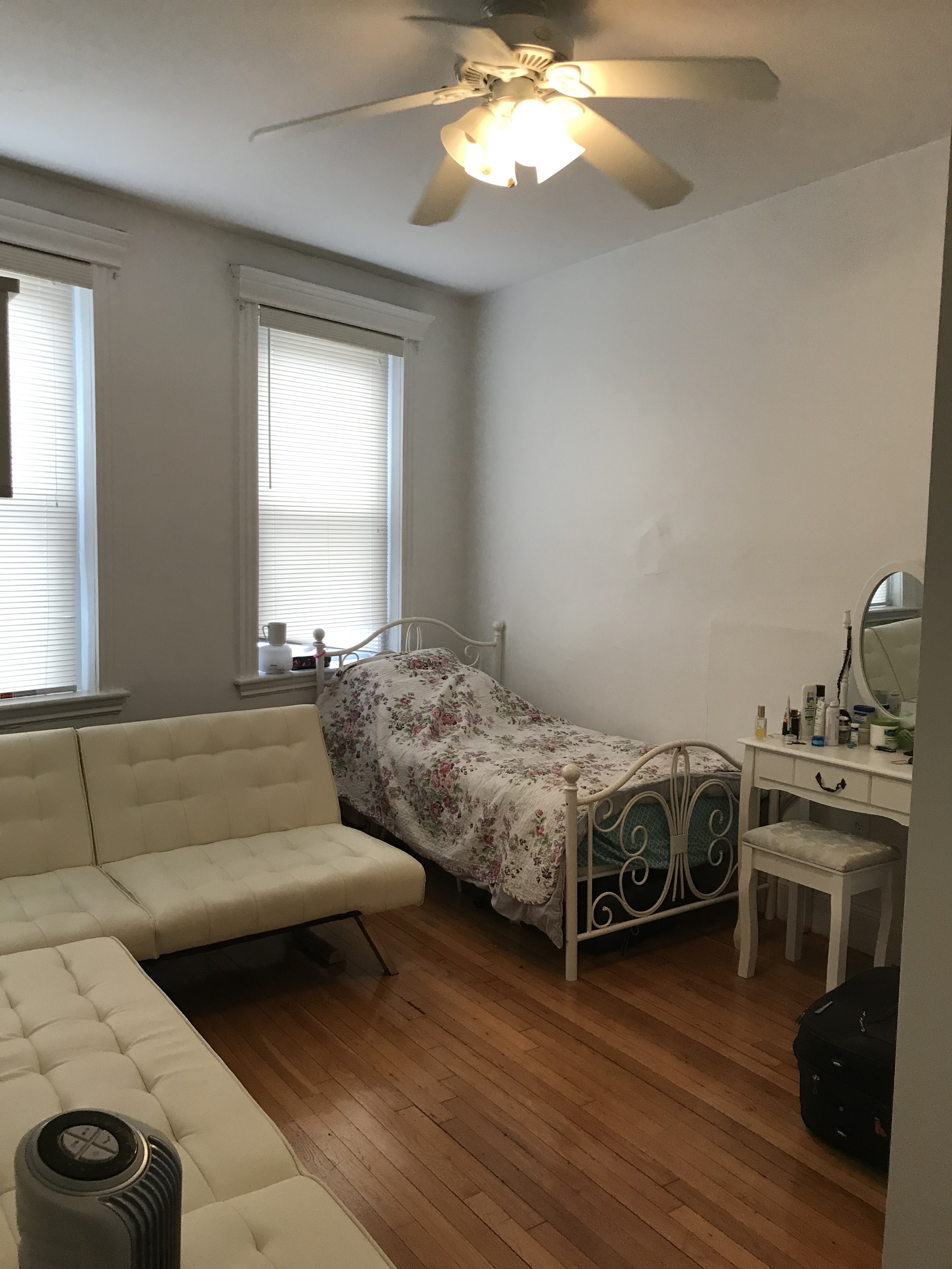 Studio bed, 1 bath apartment for rent at 149 Park Dr Unit 16, Fenway