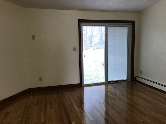 3 bed, 1 bath apartment for rent at 17 Bryant St Unit 2, Salem — photo 8 of 13